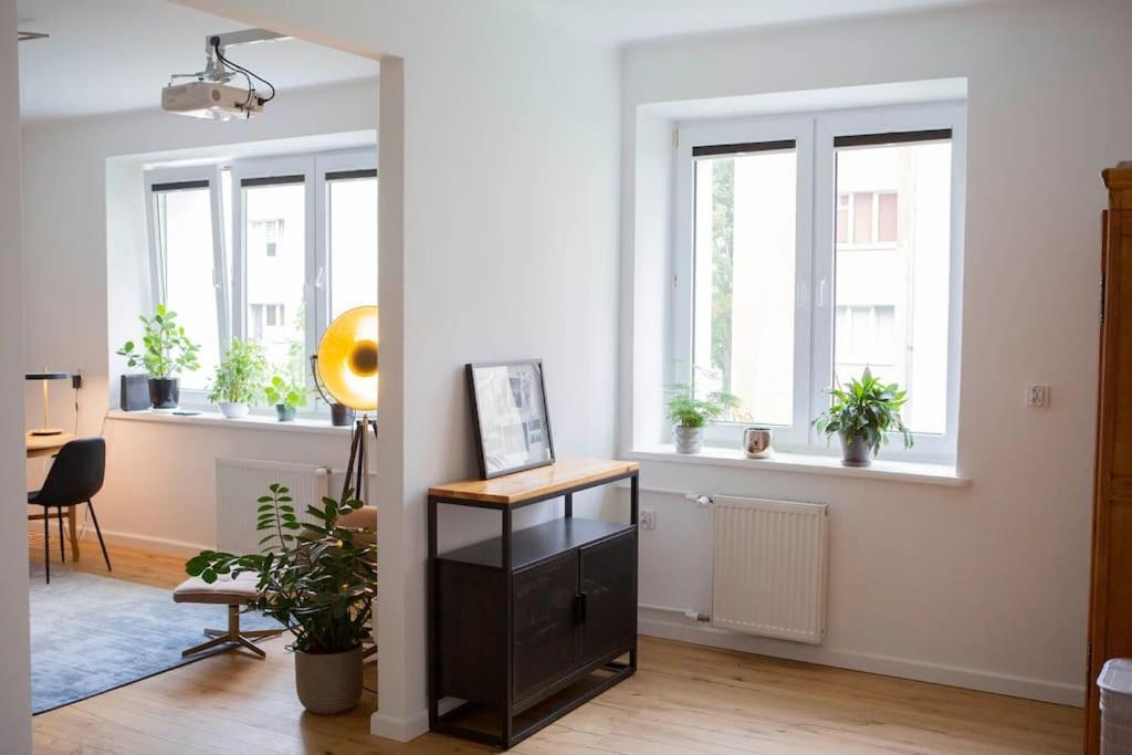 Studio In Wola Apartment