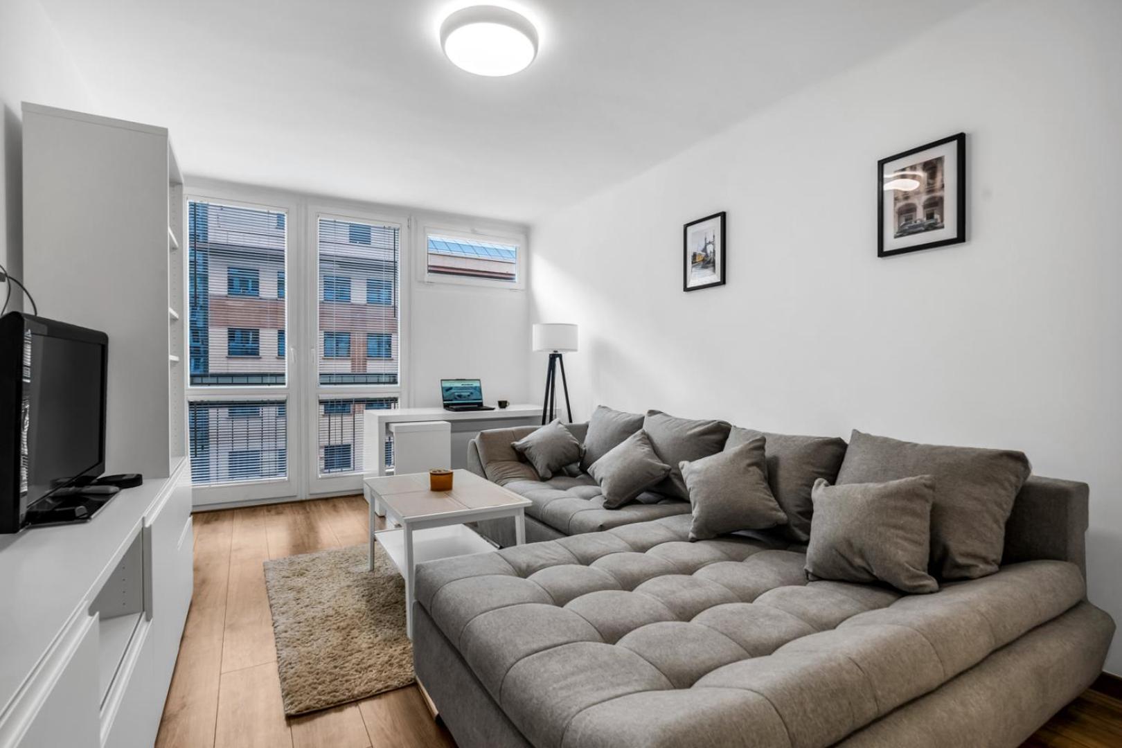 Downtown - Workspace, Park & Metro Nearby - Rentujemy * Warsaw