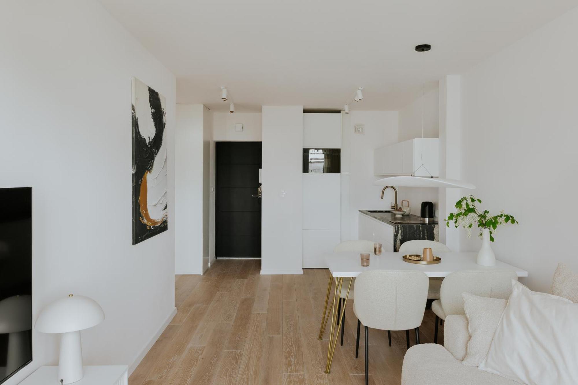 Apartment I *