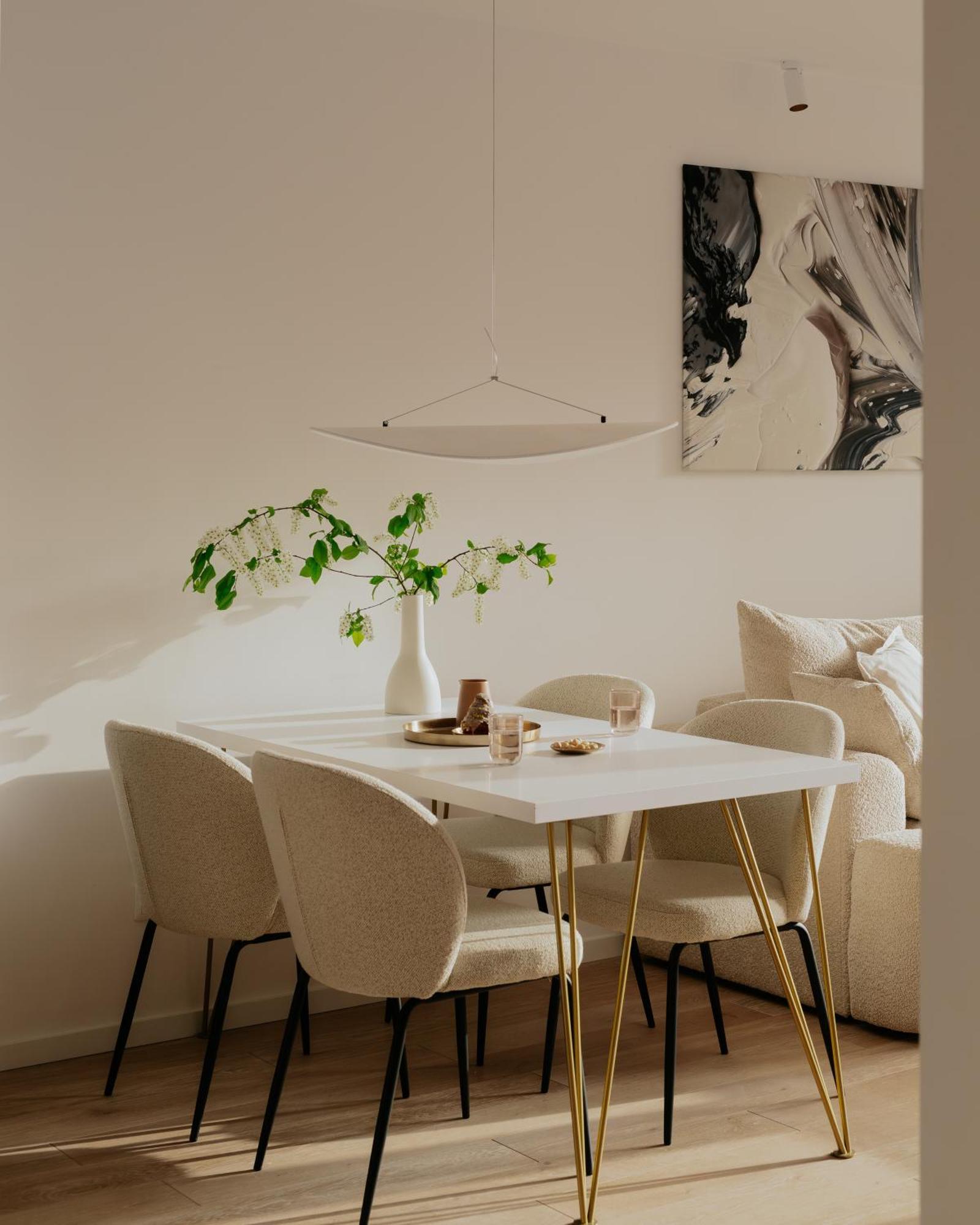 I Apartment