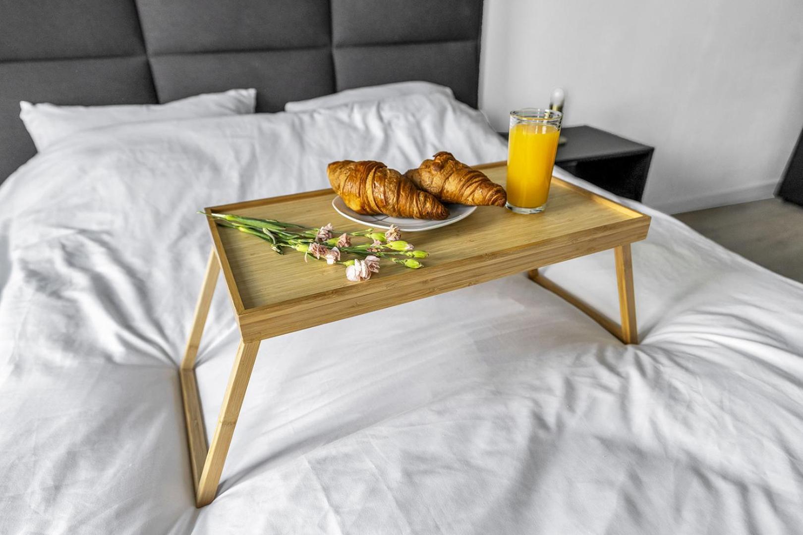 Apartment Rydygiera - For 4p, View, Balcony, Shopping Mall Nearby - By Rentujemy Warsaw