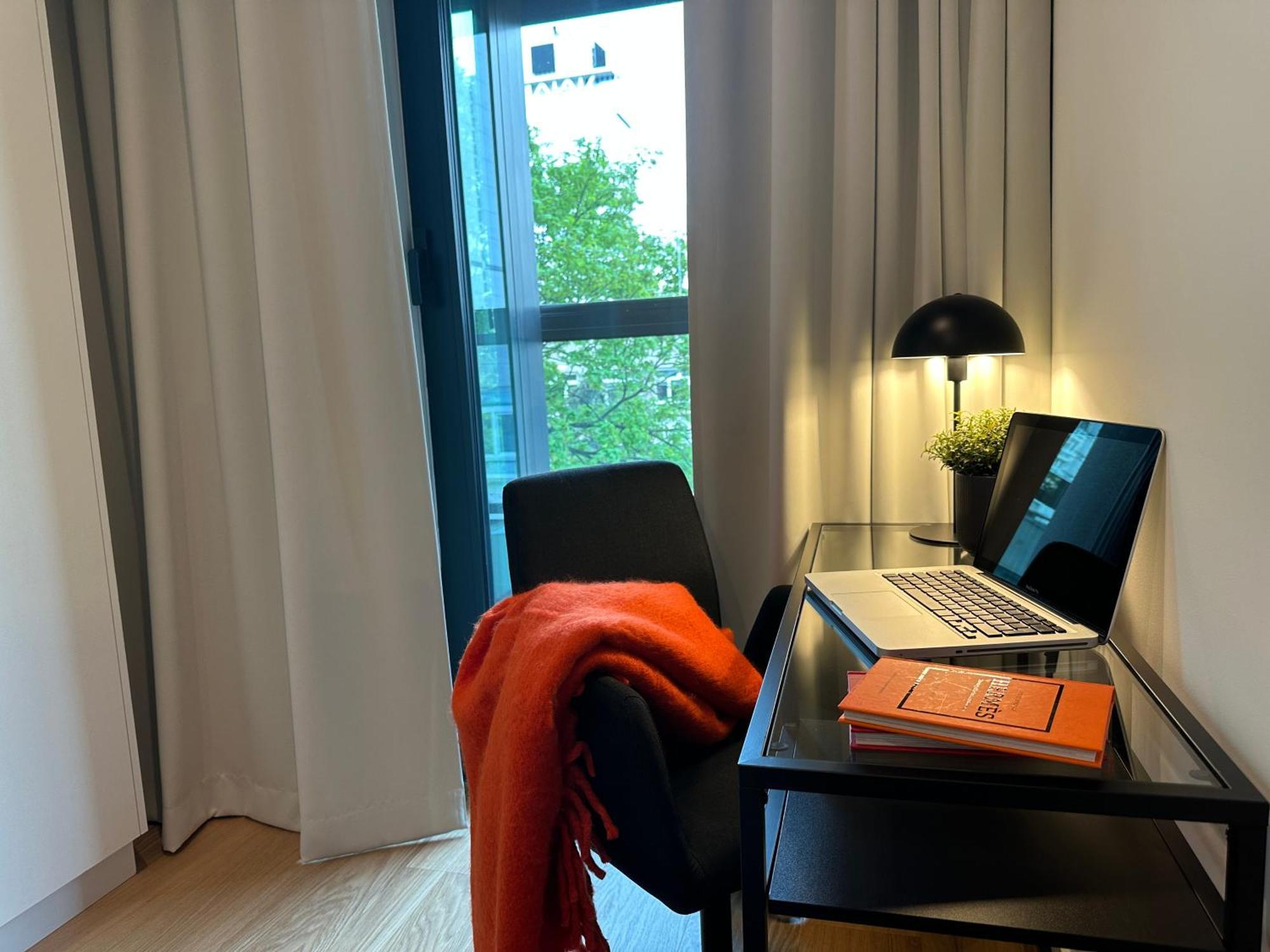 Apartment Luxurious And Modern In Center With Parking By Renters Prestige *