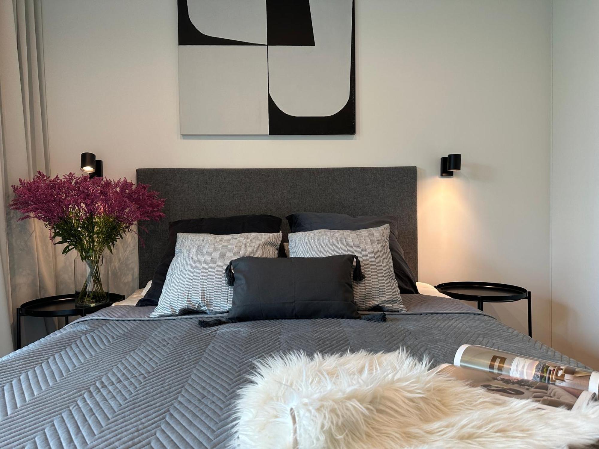 Apartment Luxurious And Modern In Center With Parking By Renters Prestige