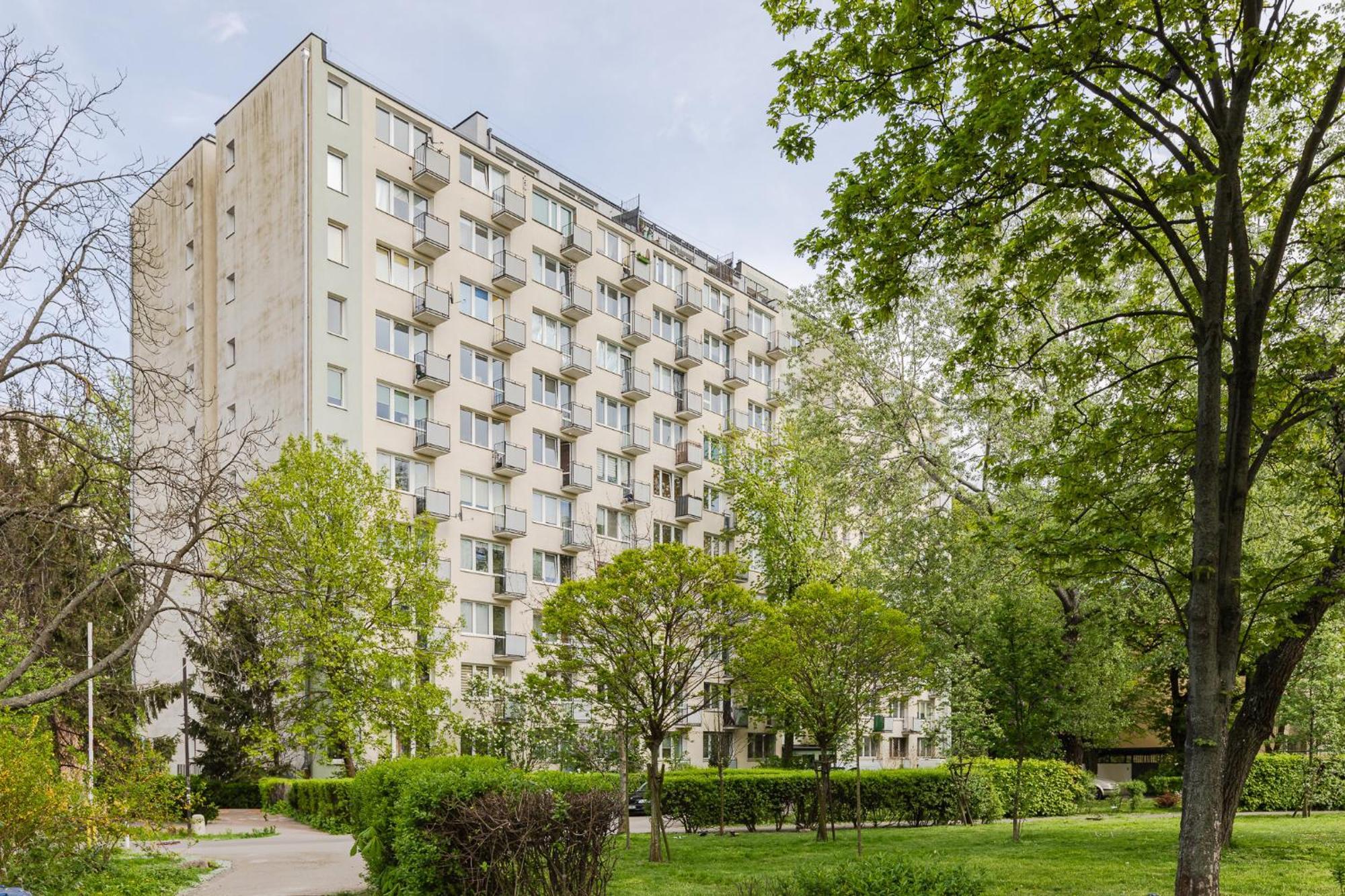 Apartament Superapart Saska 48a, Sleek 6th-floor With Balcony & Elevator Access Warszawa