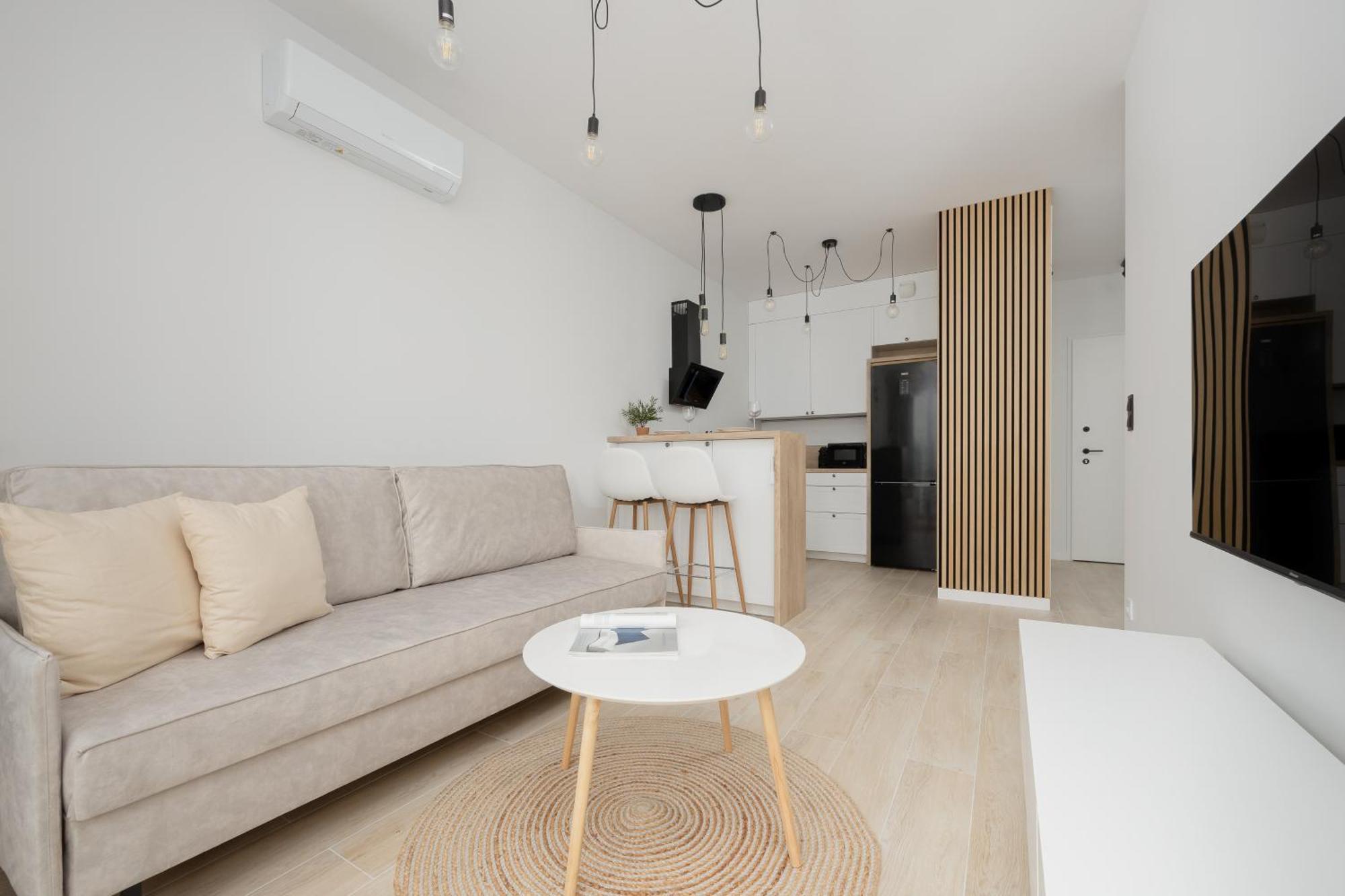 Apartment Stylish With Parking By Renters Warsaw