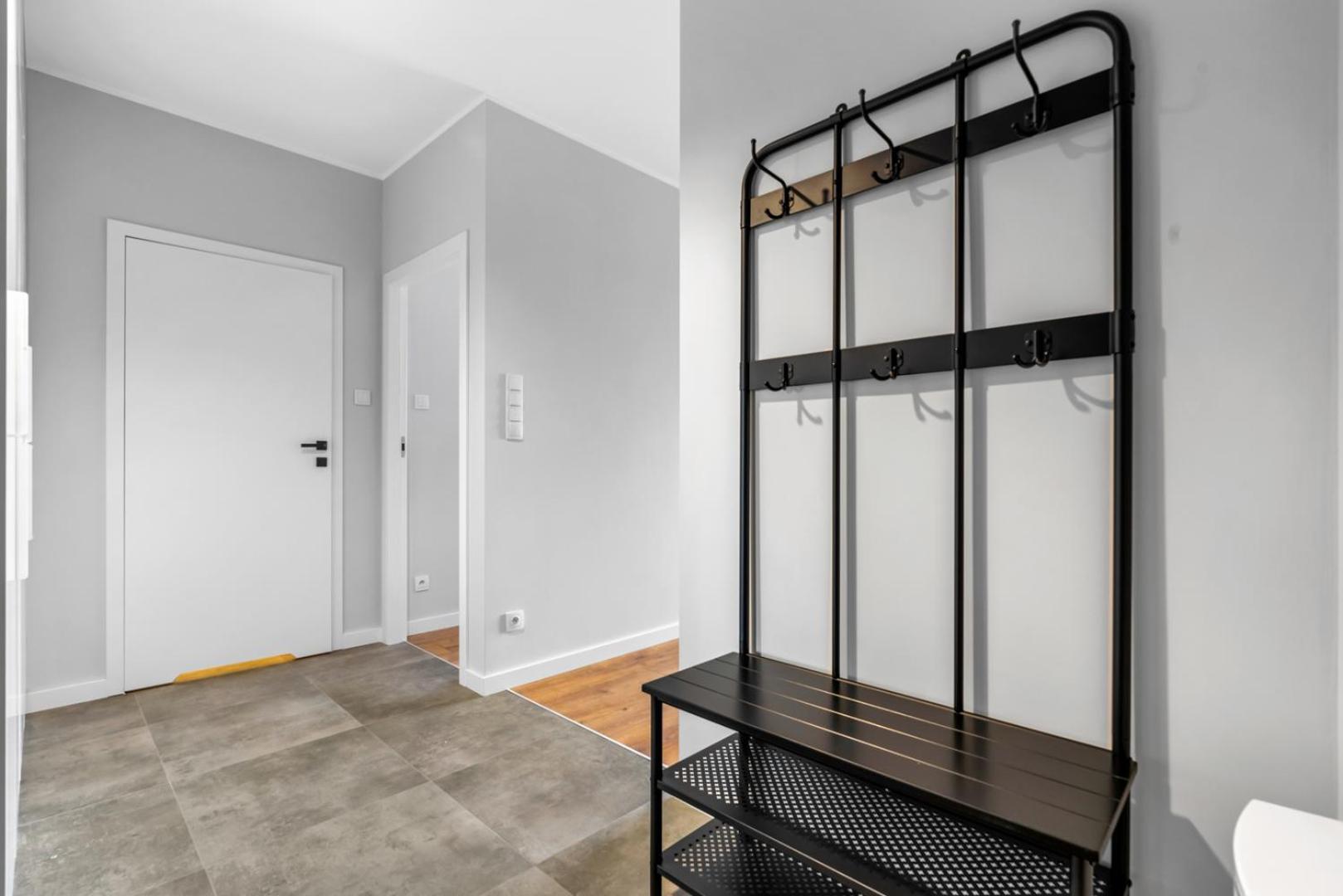 Apartment Bemowo - Parking, Balcony & Workspace - By Rentujemy
