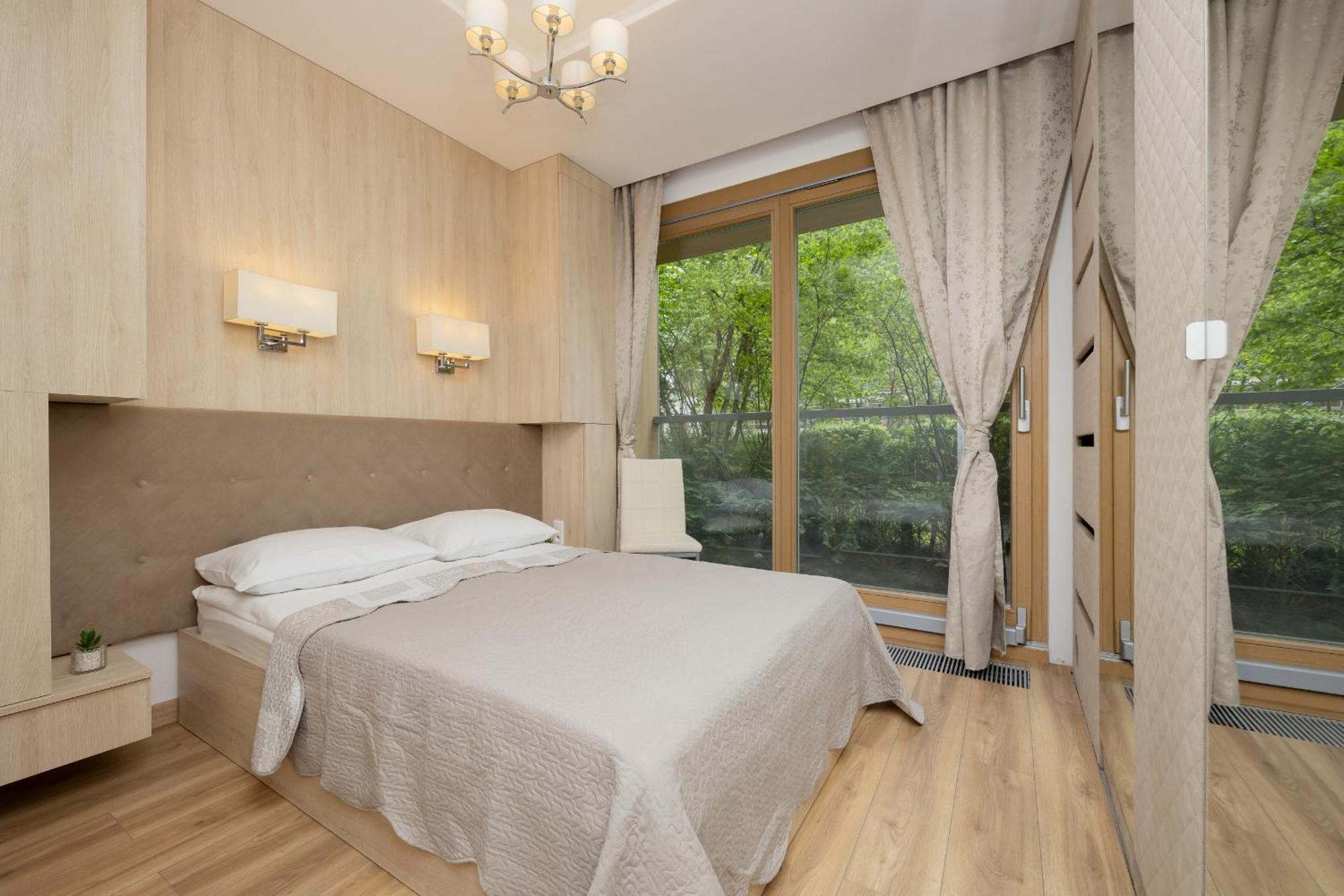 Apartment With Balcony In The Wola District Of By Renters