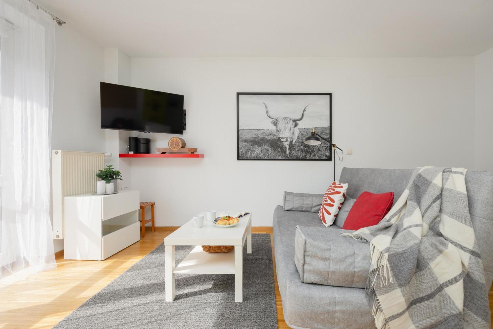 Sunny In The Heart Of By Renters Apartment Warsaw