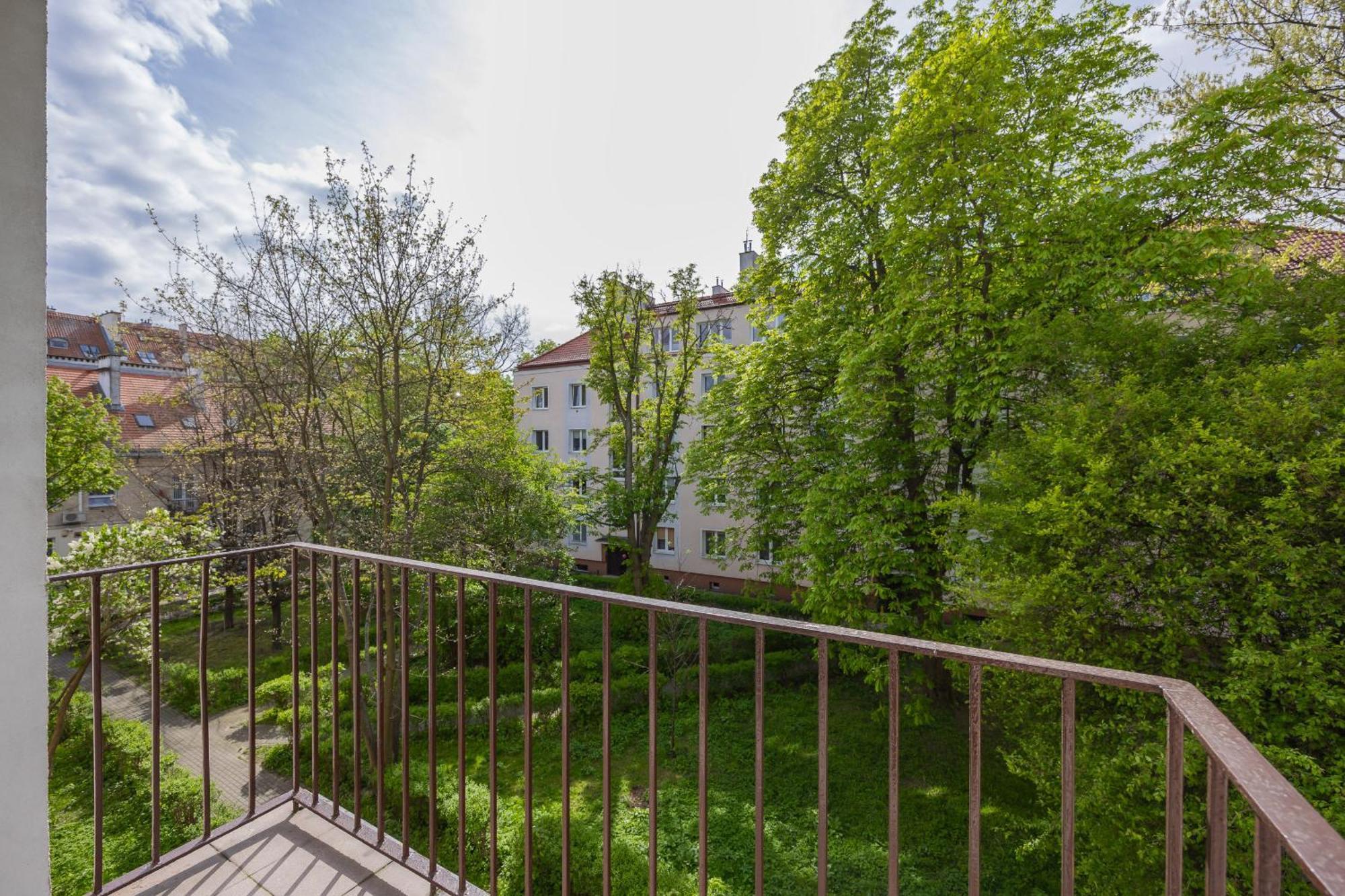 Apartment Sunny In The Heart Of By Renters