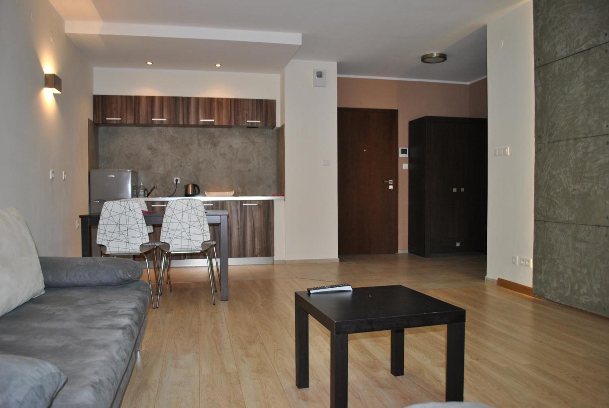 Apartment Pirelli Apartament *