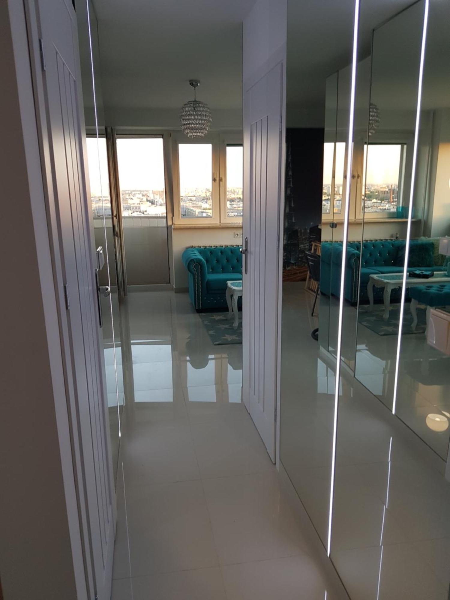 Apartment Centre *