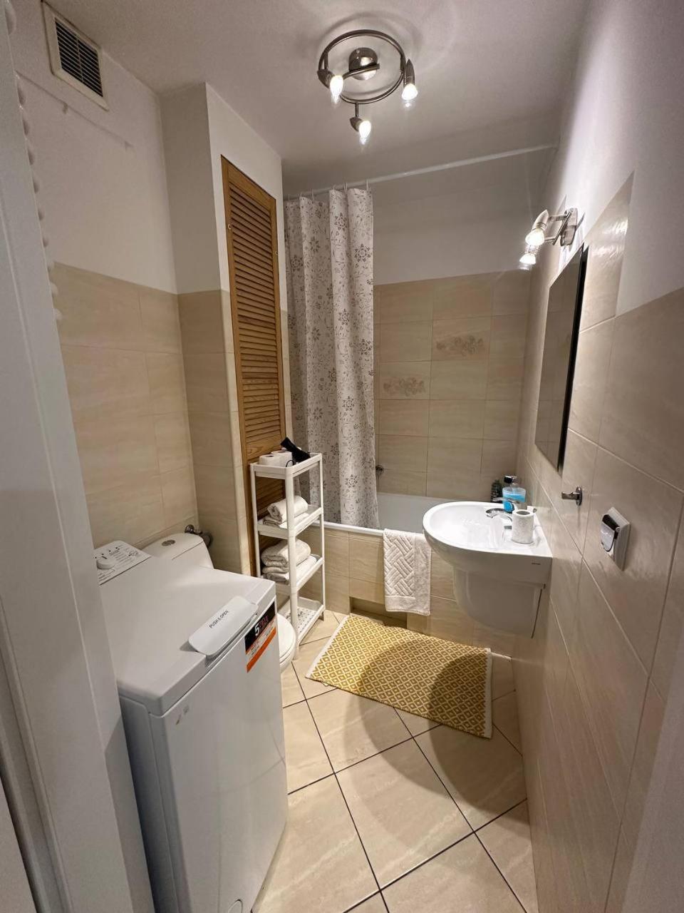 5centrum Stanislawa Moniuszki10 Wi-fi 1gb Sekparking Warsaw