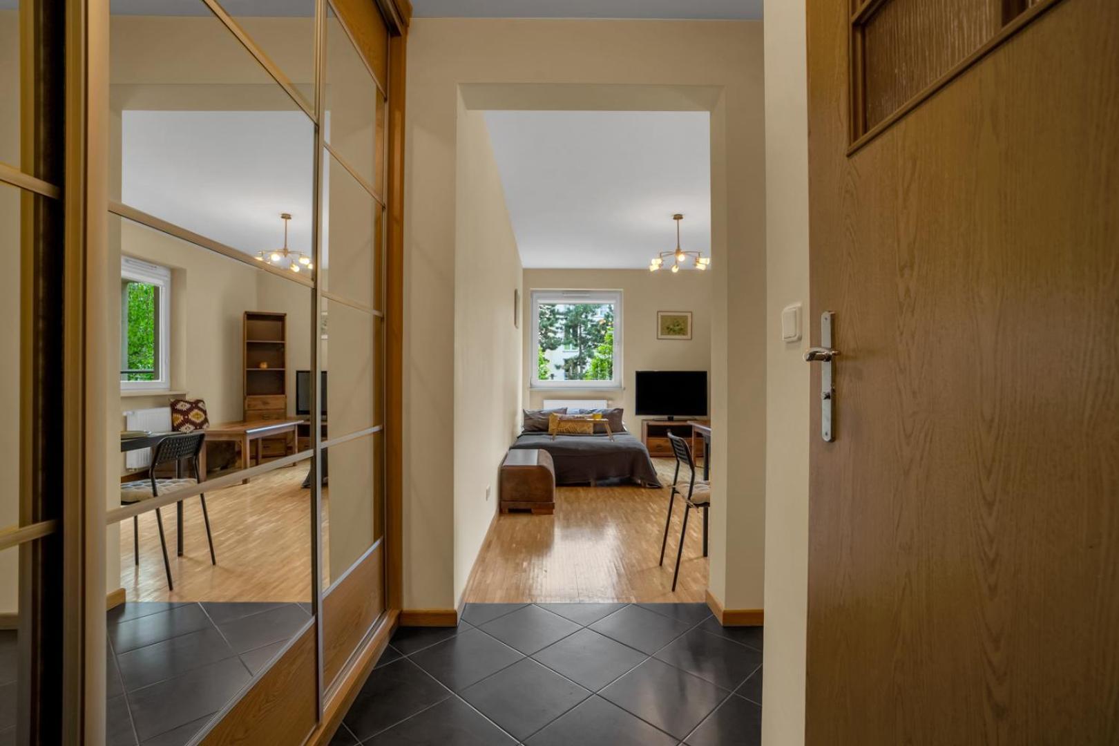 Apartamento Mokotow - Balcony, Parking - By Rentujemy