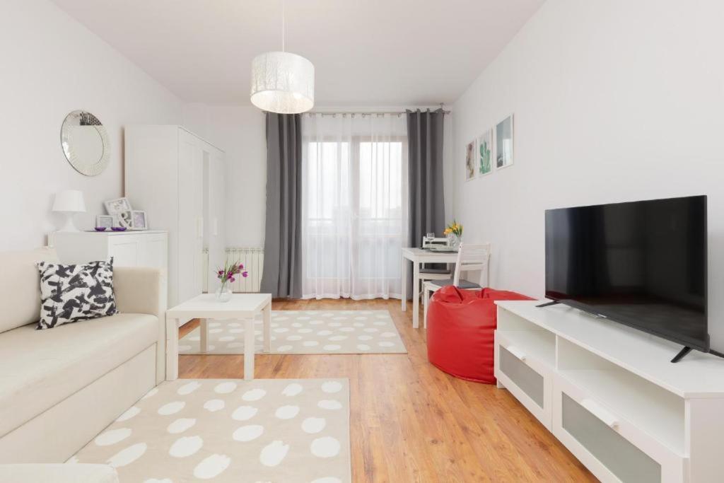 Wola Oasis - Cosy Near Metro Station