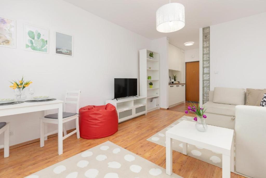 Wola Oasis - Cosy Near Metro Station Warschau