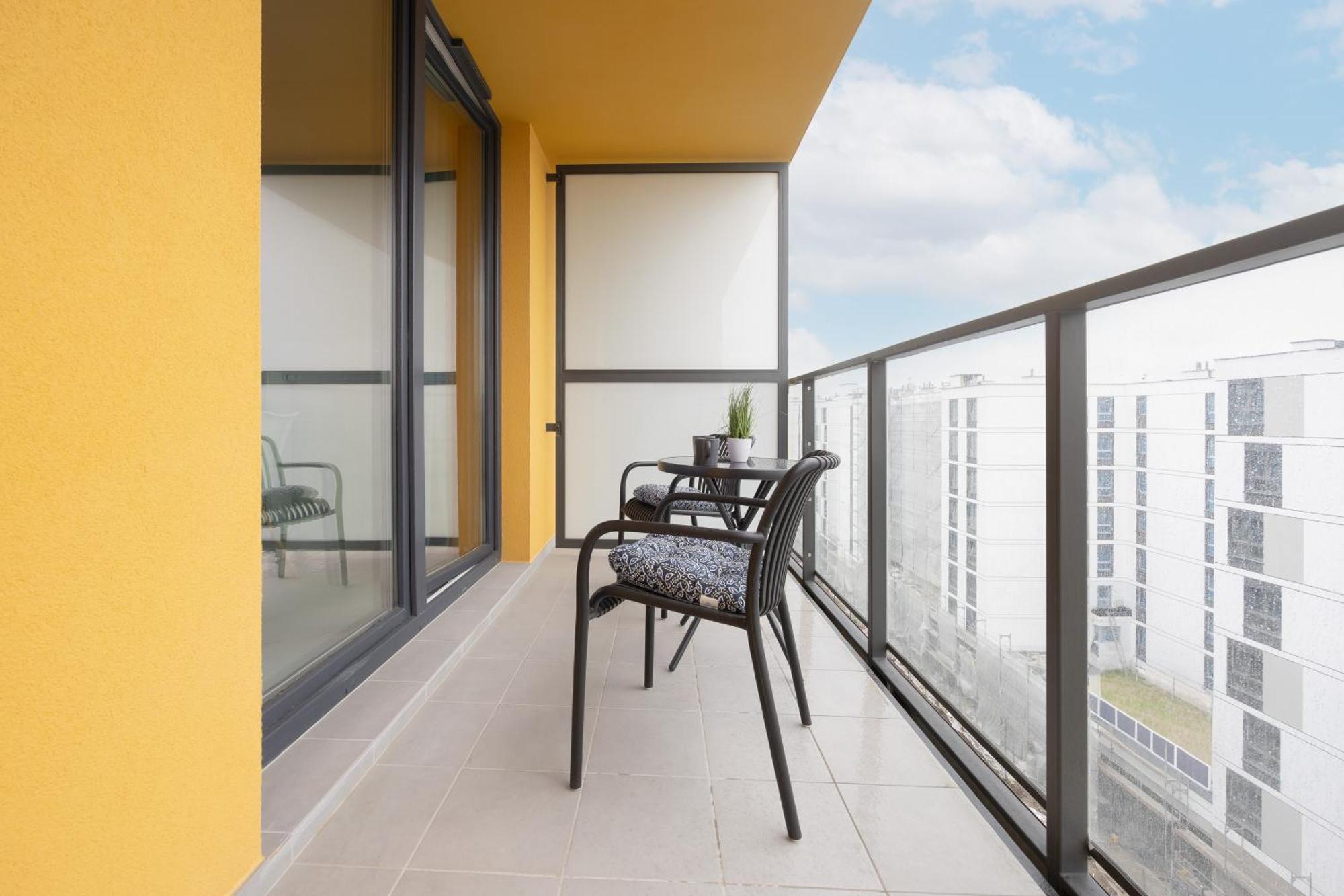 Apartment Stylish With Parking By Renters