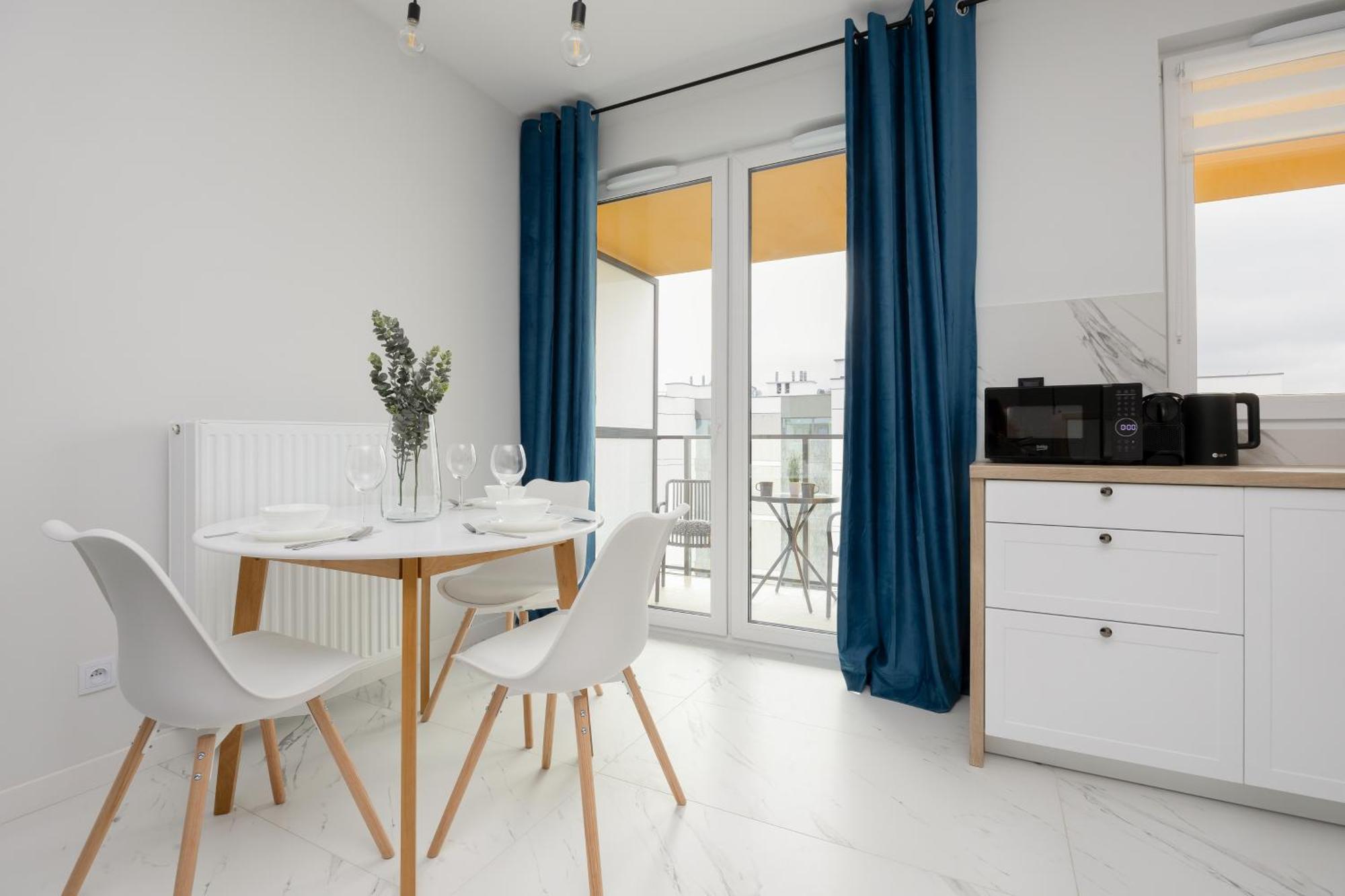 Stylish With Parking By Renters Warsaw