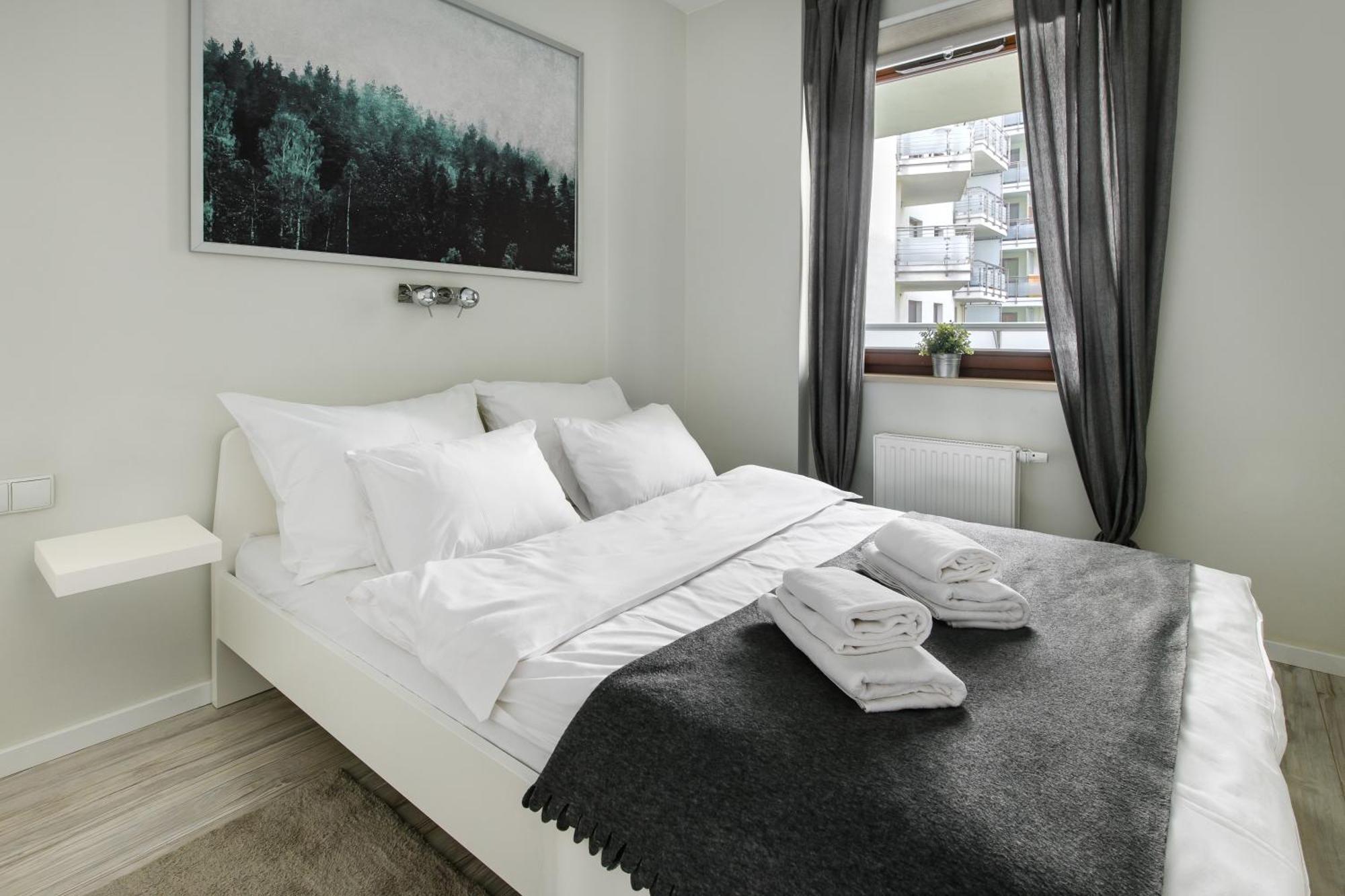 Apartamento Night Rondo Daszynskiego