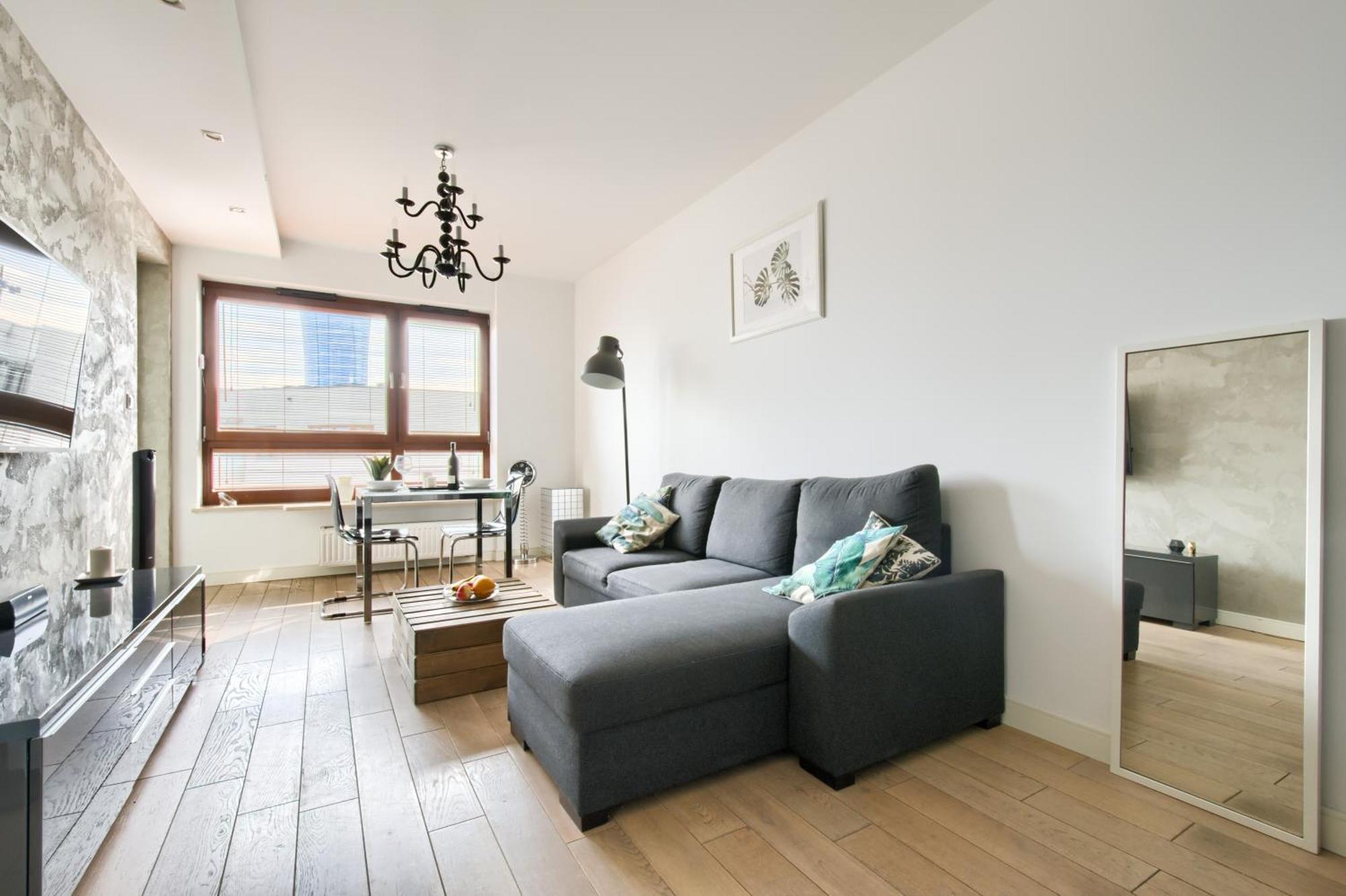 Apartamento Night Rondo Daszynskiego