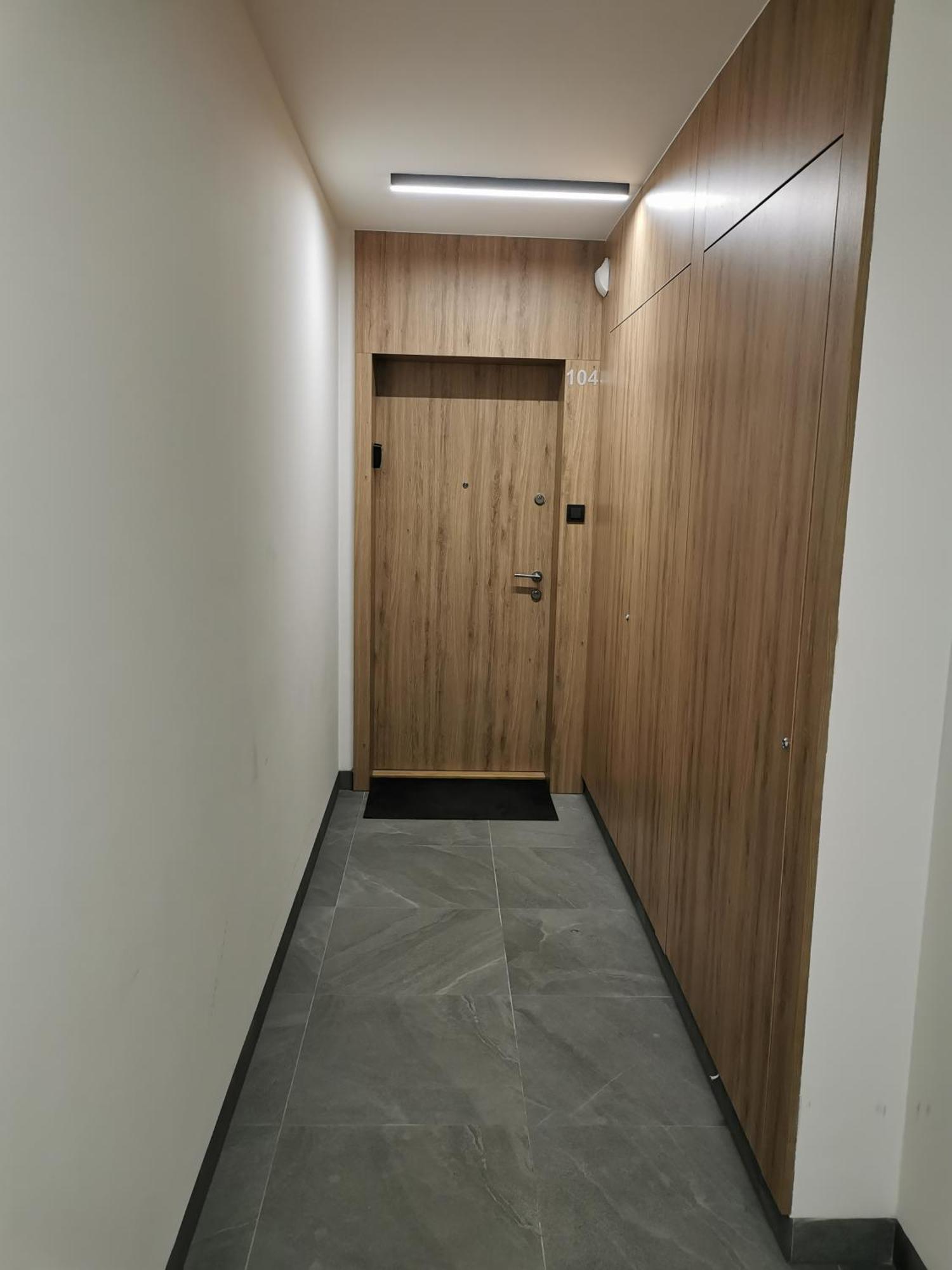 Wola Blue Modern Apartamento *
