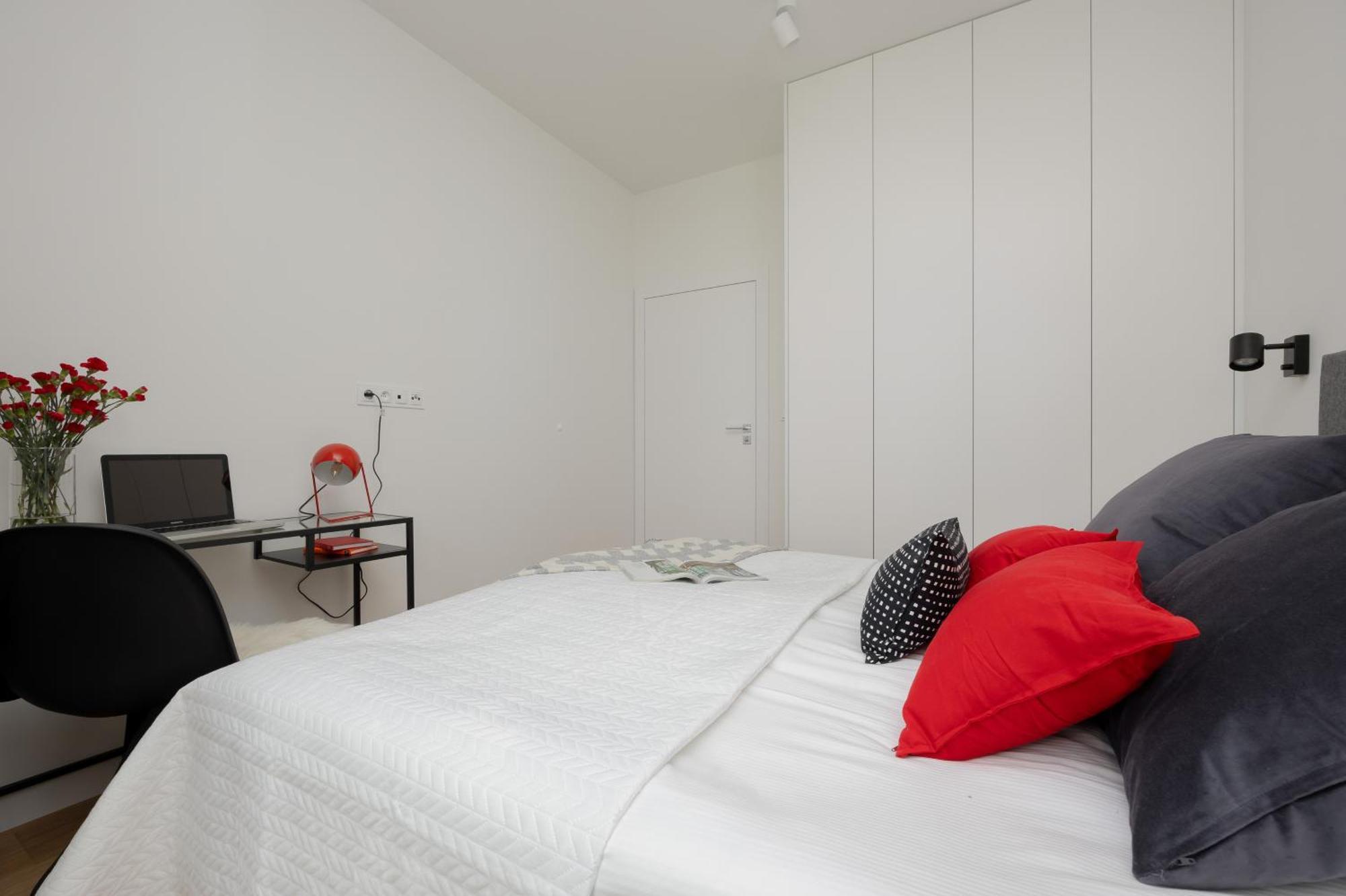 Luxurious And Modern In Center With Parking By Renters Prestige Warsaw