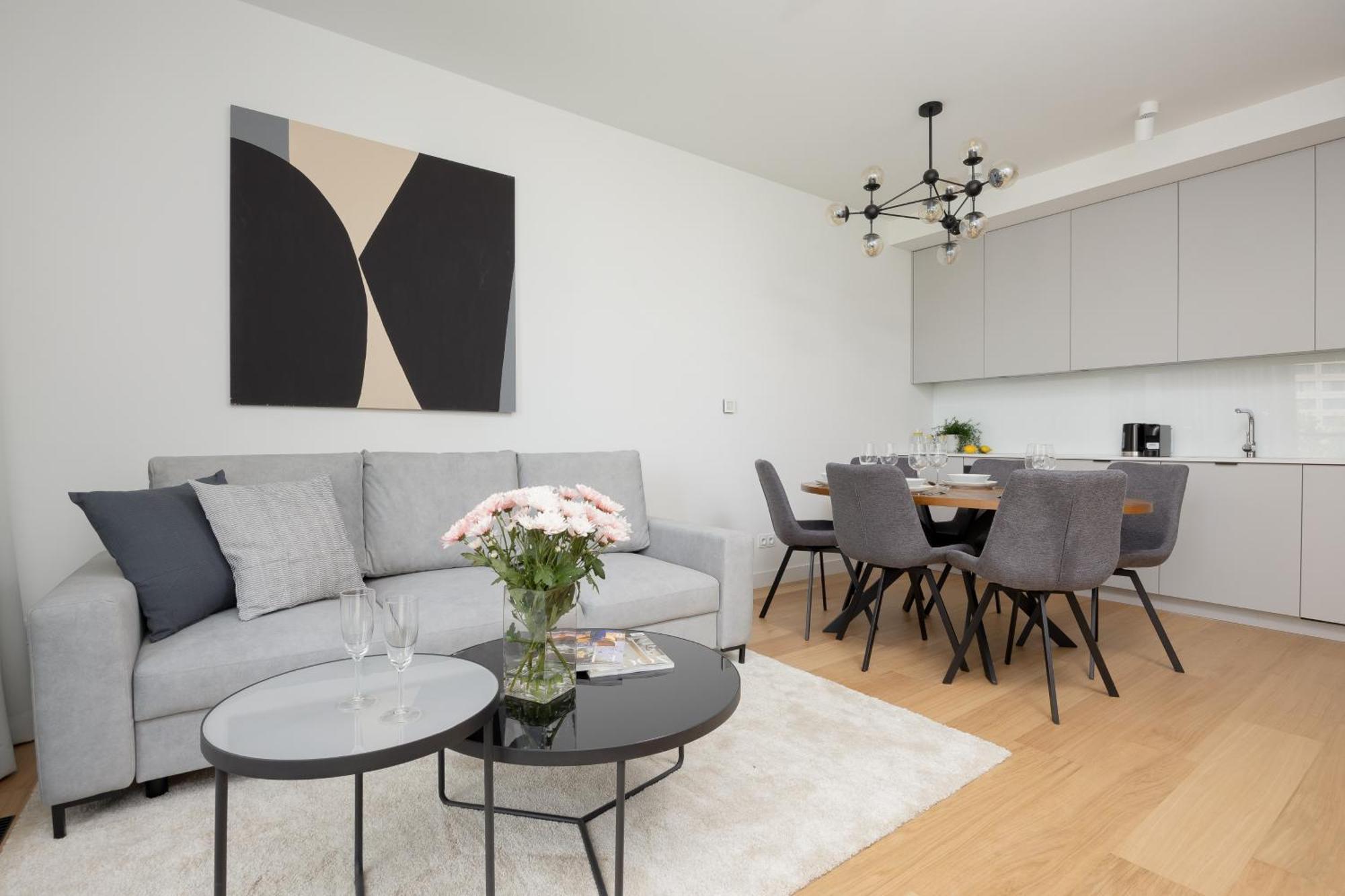 Luxurious And Modern In Center With Parking By Renters Prestige Warsaw