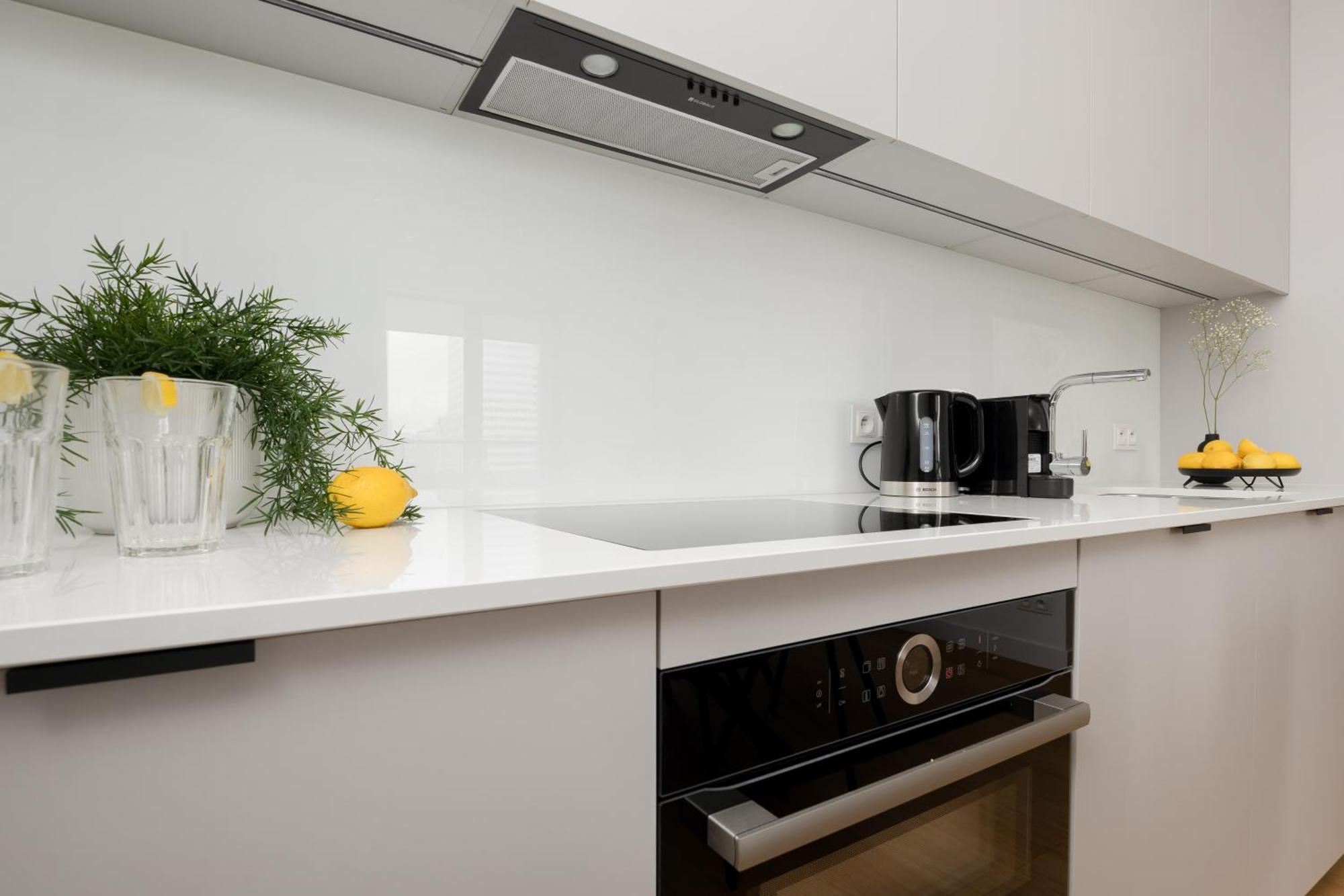 Luxurious And Modern In Center With Parking By Renters Prestige Apartment Warsaw