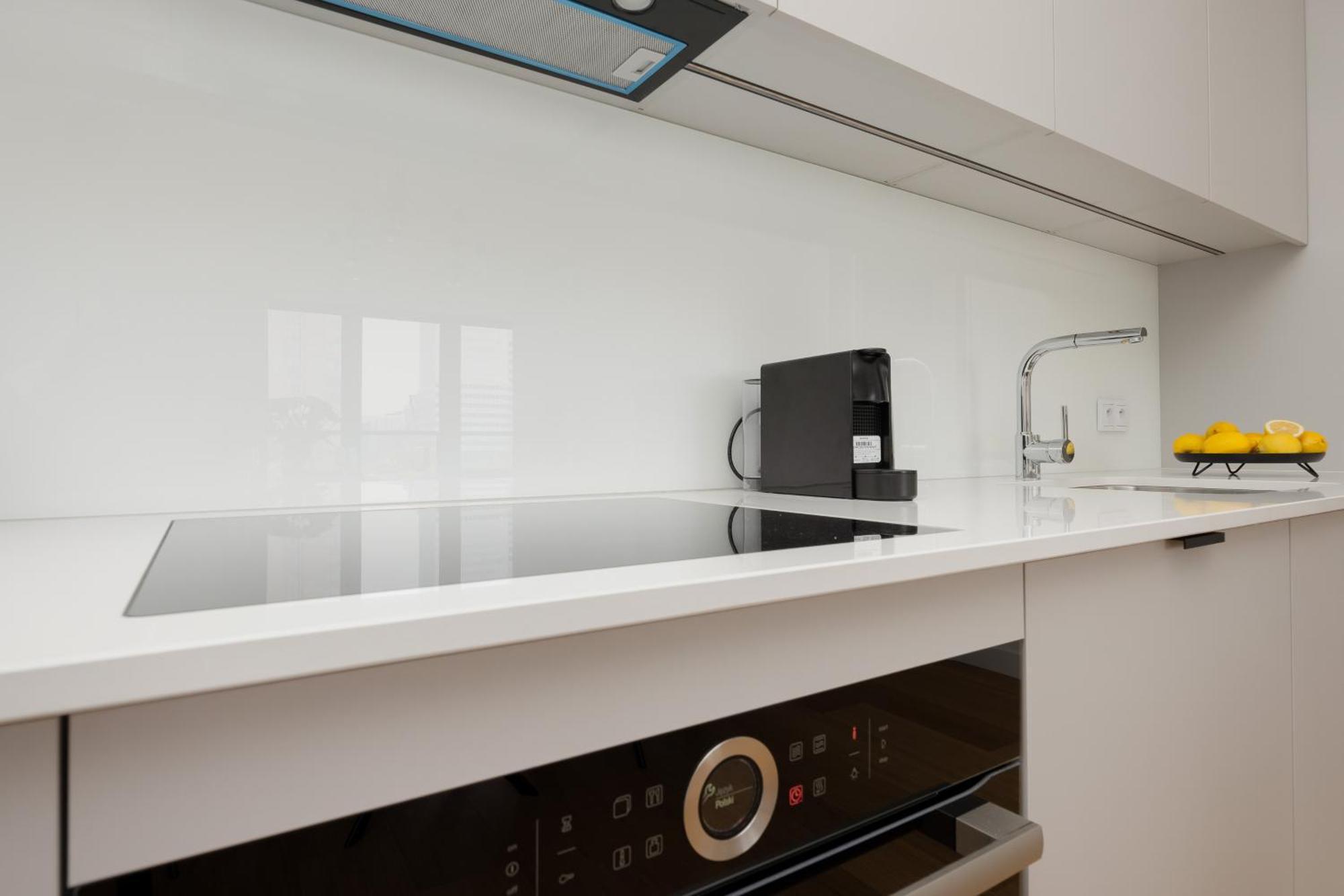 Apartment Luxurious And Modern In Center With Parking By Renters Prestige *