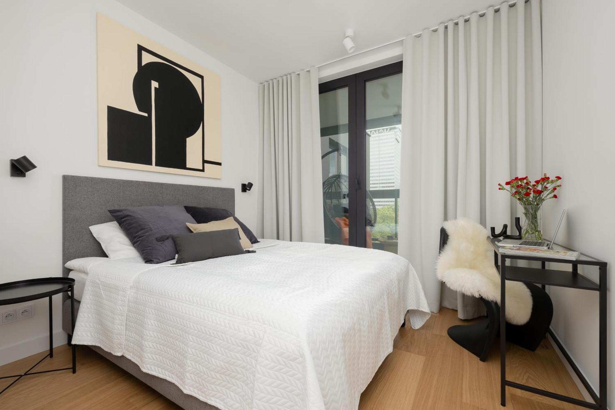 Apartment Luxurious And Modern In Center With Parking By Renters Prestige *