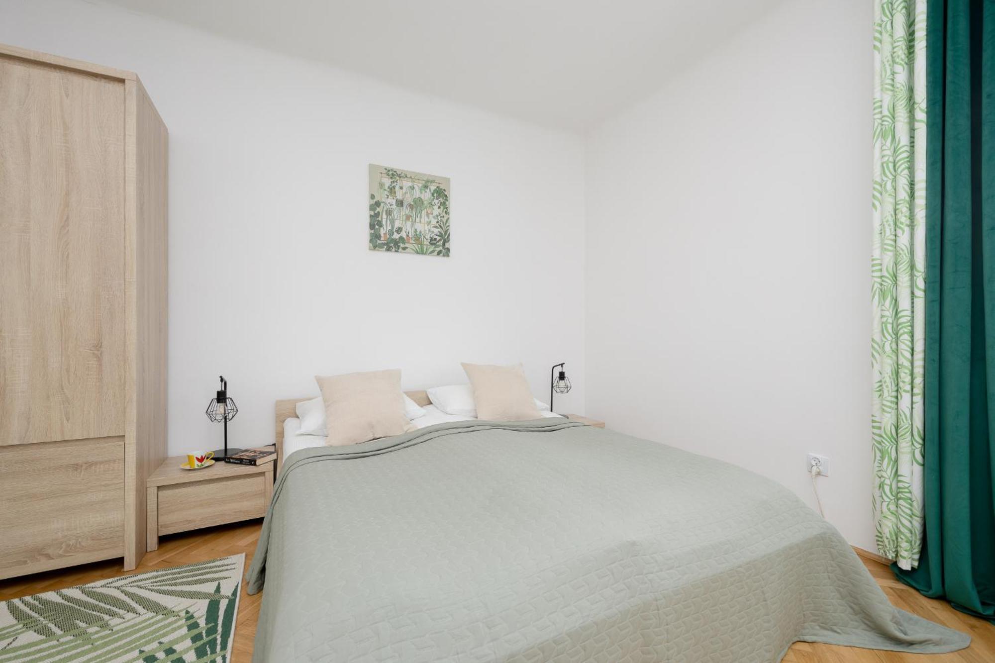 Spacious For 6 People Near The Old Town By Renters Warsaw