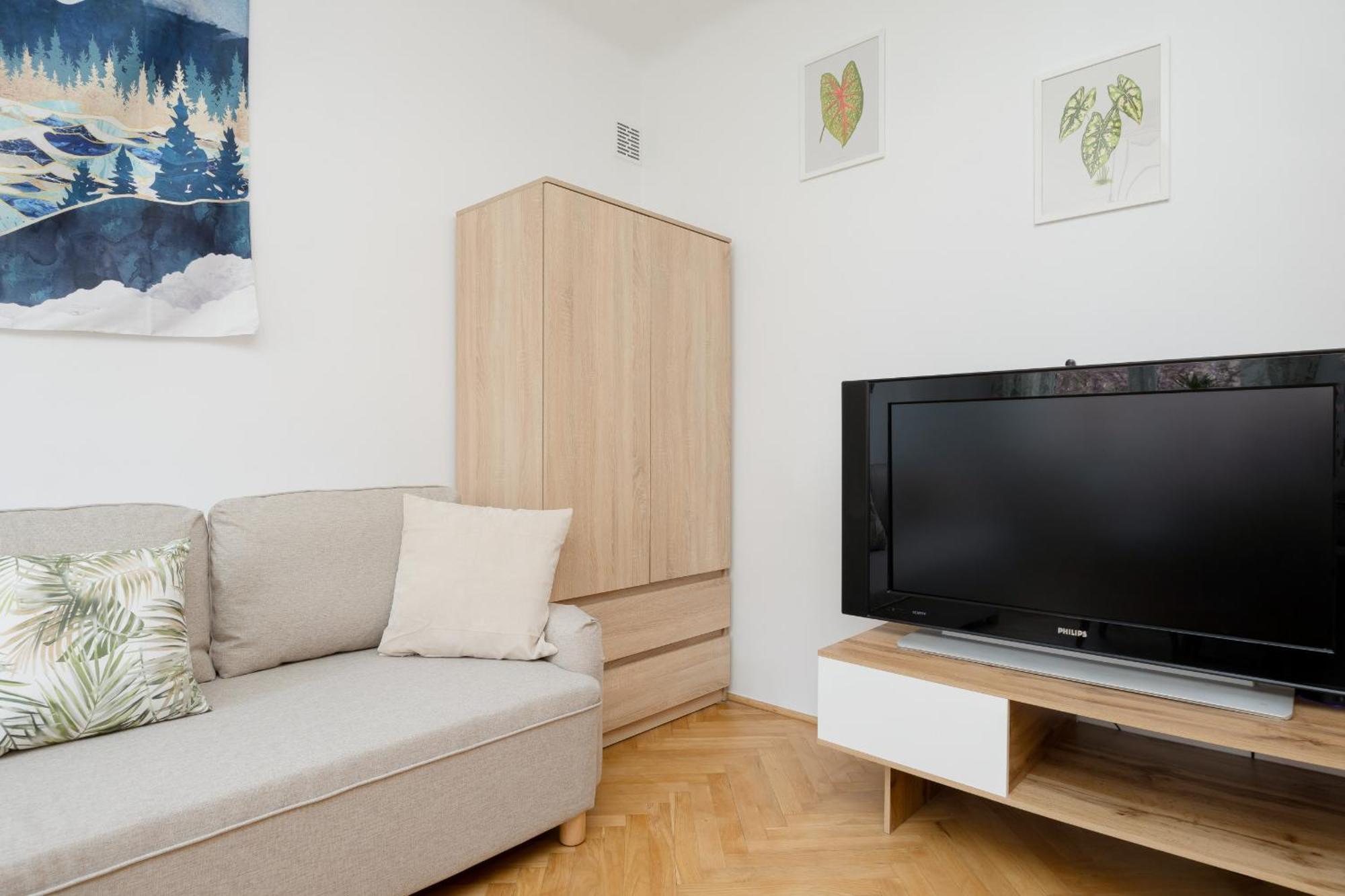 Spacious For 6 People Near The Old Town By Renters * Warsaw