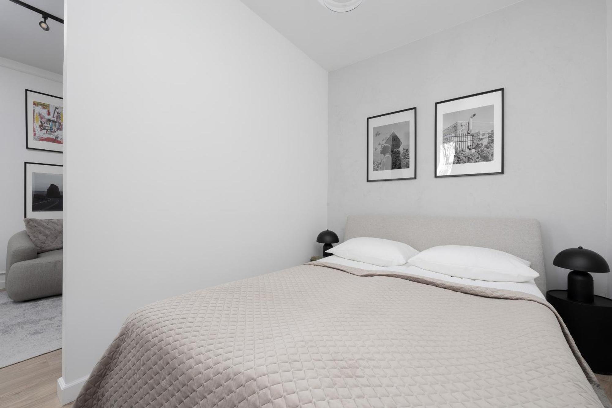 Minimalist Near Rondo Daszynskiego By Renters * Warsaw