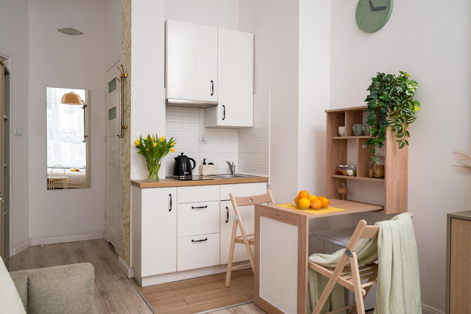 Apartment Oasis Charming Loft In A Historic Tenement House 900 M From Station Warschau