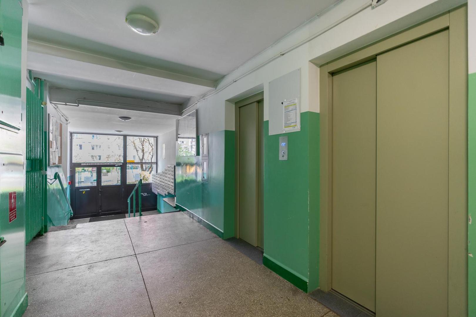 Apartment Targowek - 54m2, Balcony, Bus Nearby - By Rentujemy