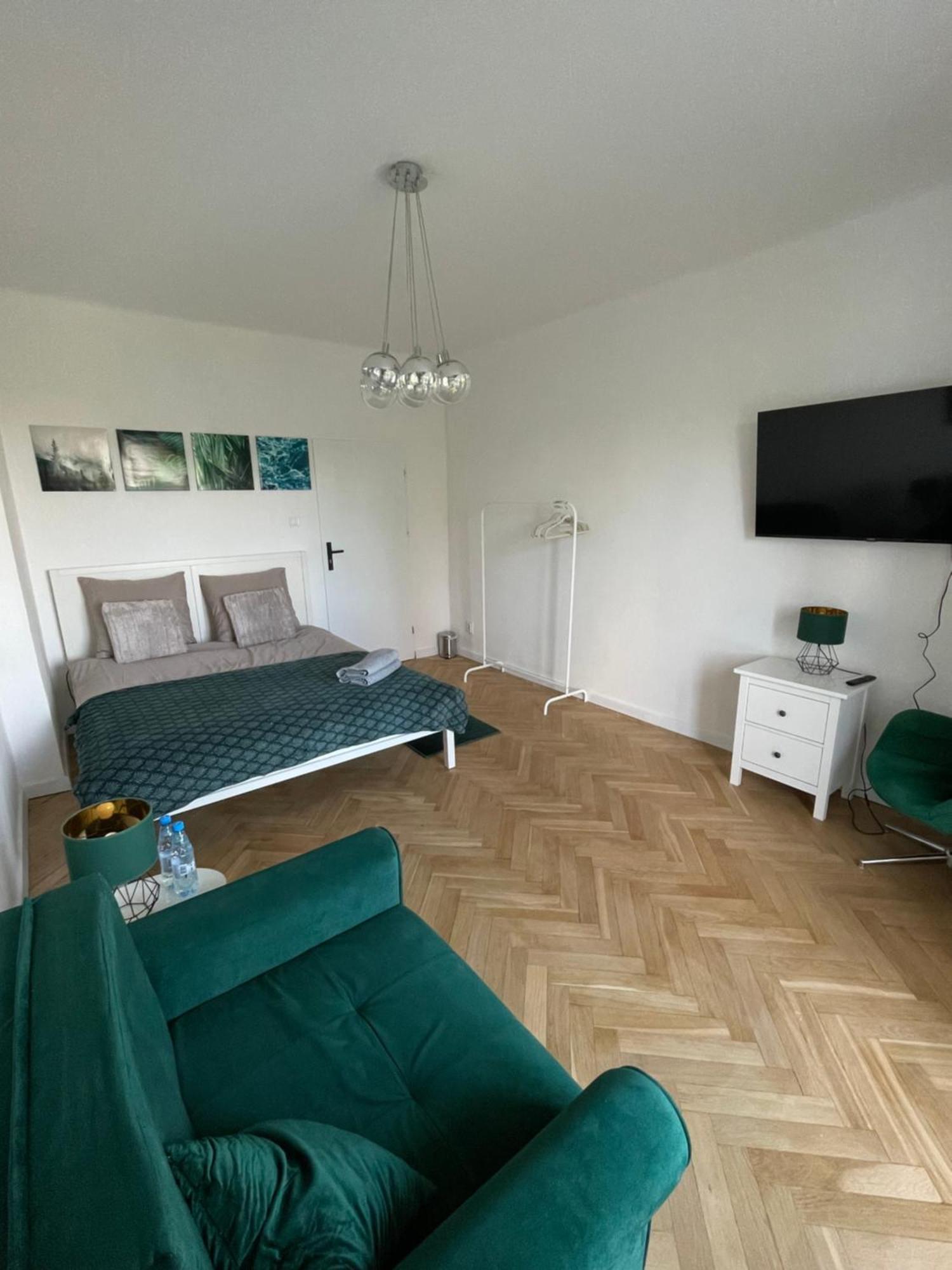 Metro Swietokrzyska Apartamento *