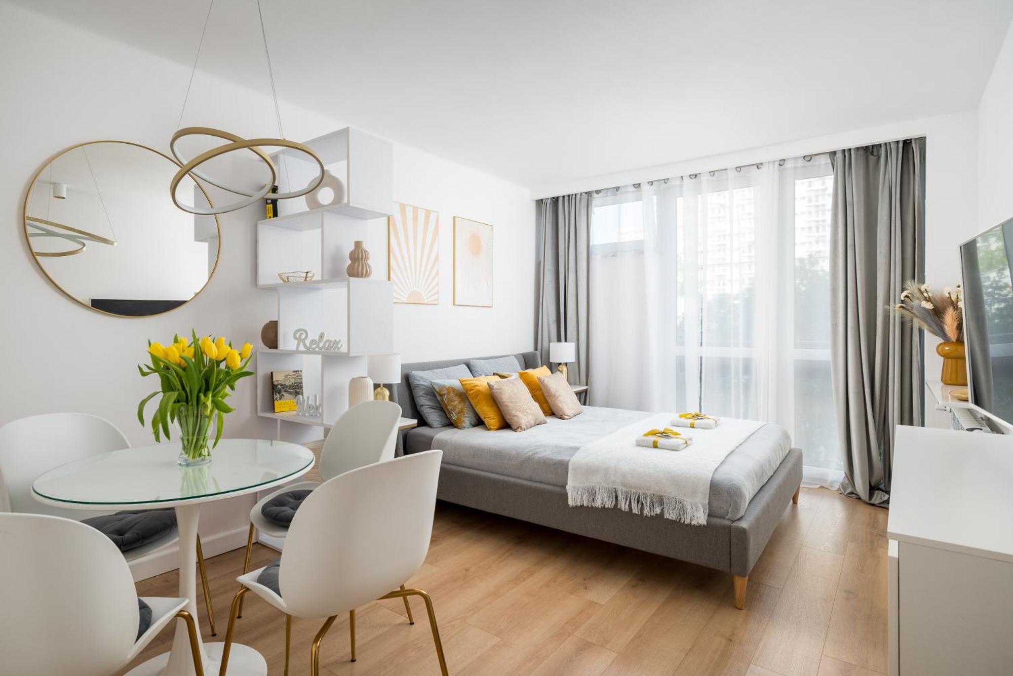 Apartment Gold Premium 950 M To Station Parking Warsaw