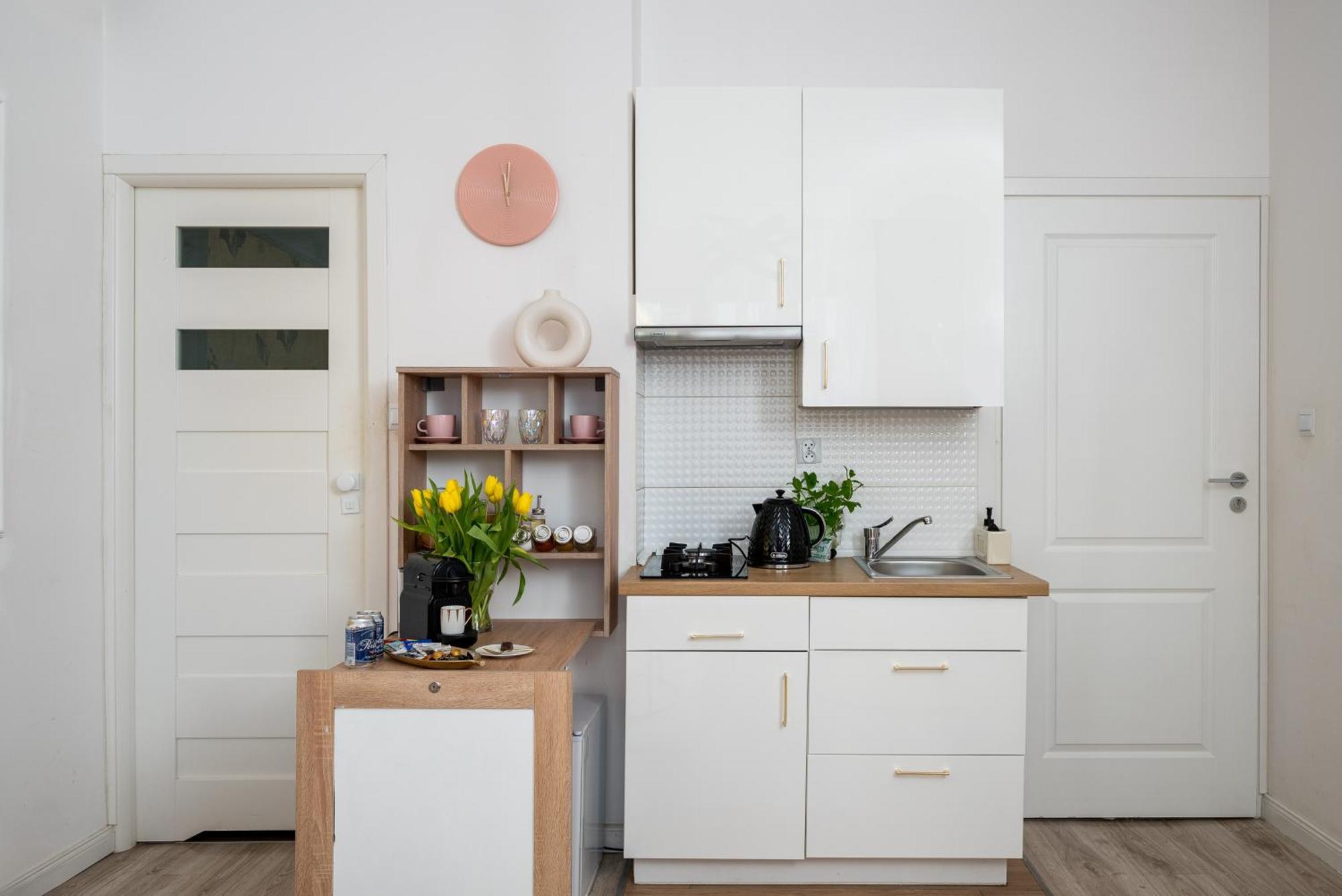 Apartamento Pink Elephant 2x1br In Historic Tenement House 1 Km From Varsóvia