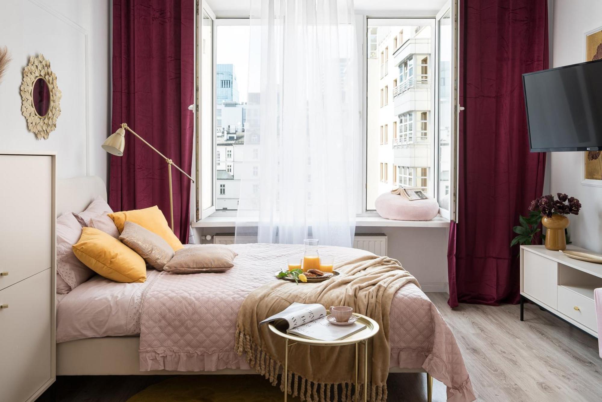 Pink Elephant 2x1br In Historic Tenement House 1 Km From Varsóvia