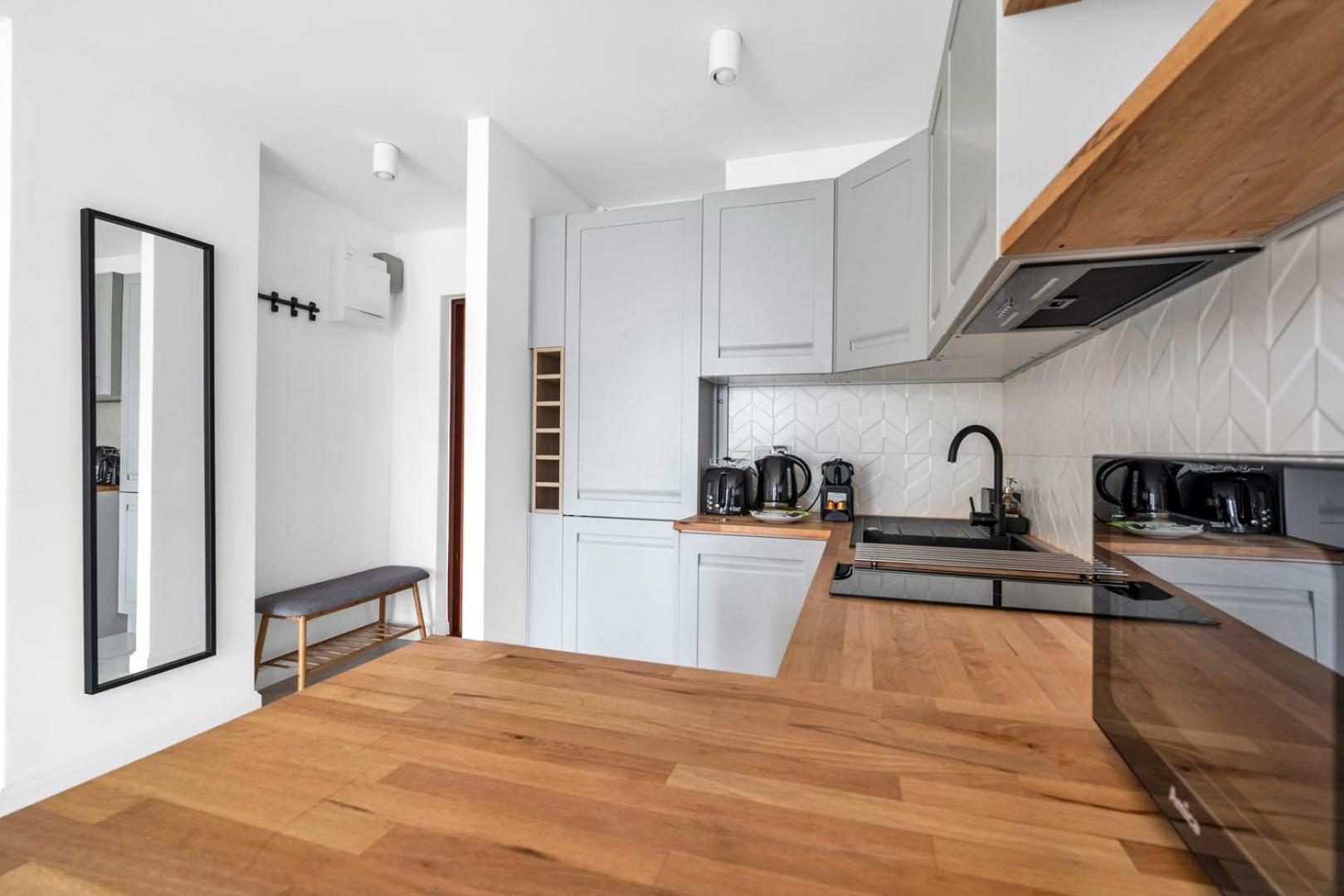 Wola - 13th Floor, View, Metro Nearby - By Rentujemy