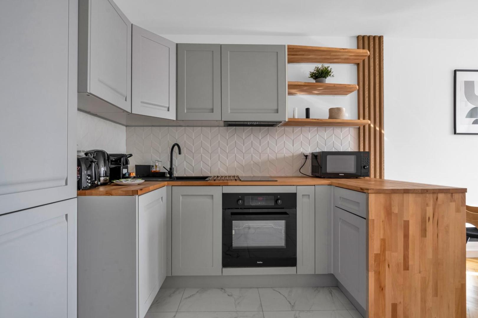 Wola - 13th Floor, View, Metro Nearby - By Rentujemy Apartment Warschau