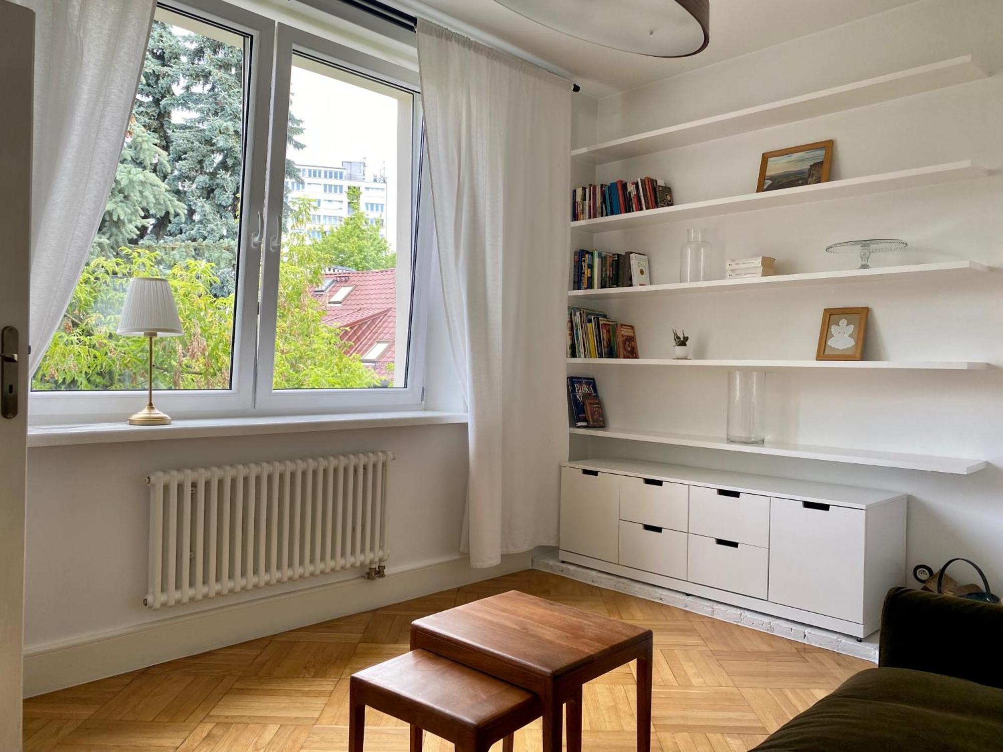 Chic In Vibrant Area - National Stadium - Saska Kepa Apartment *