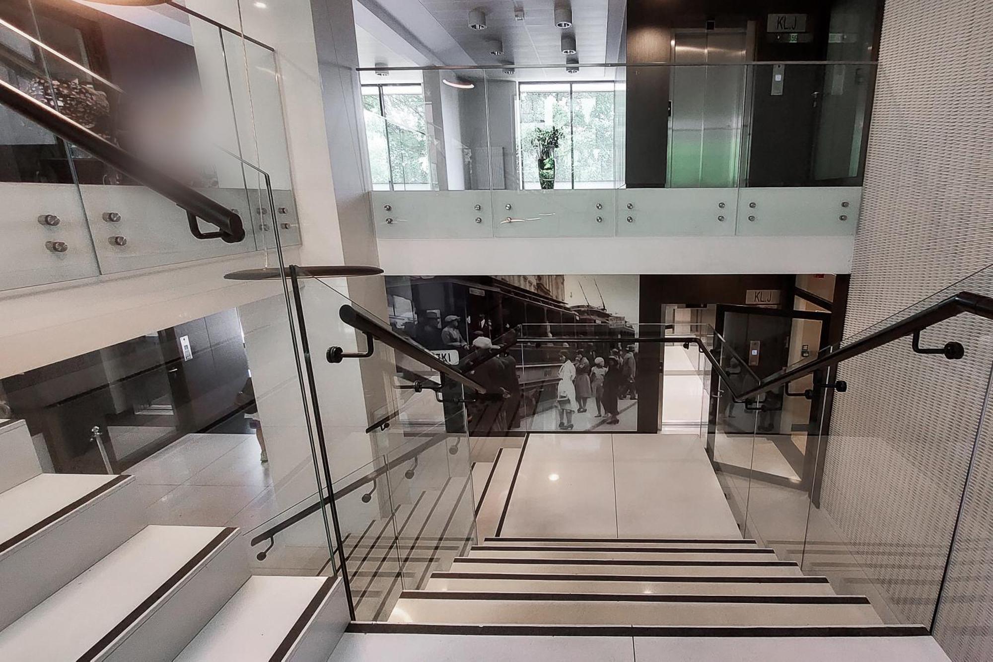 Apartment Lumina 3-room With Parking, Balcony