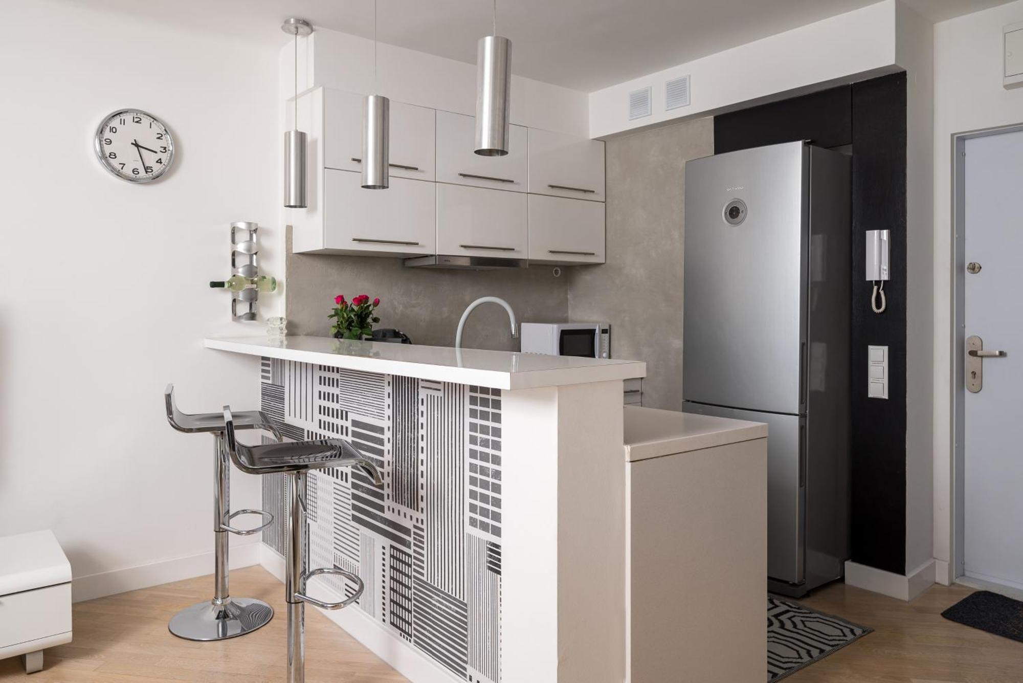 Air-conditioned Premium Loft Skyline Only 900 M To Station Apartamento *