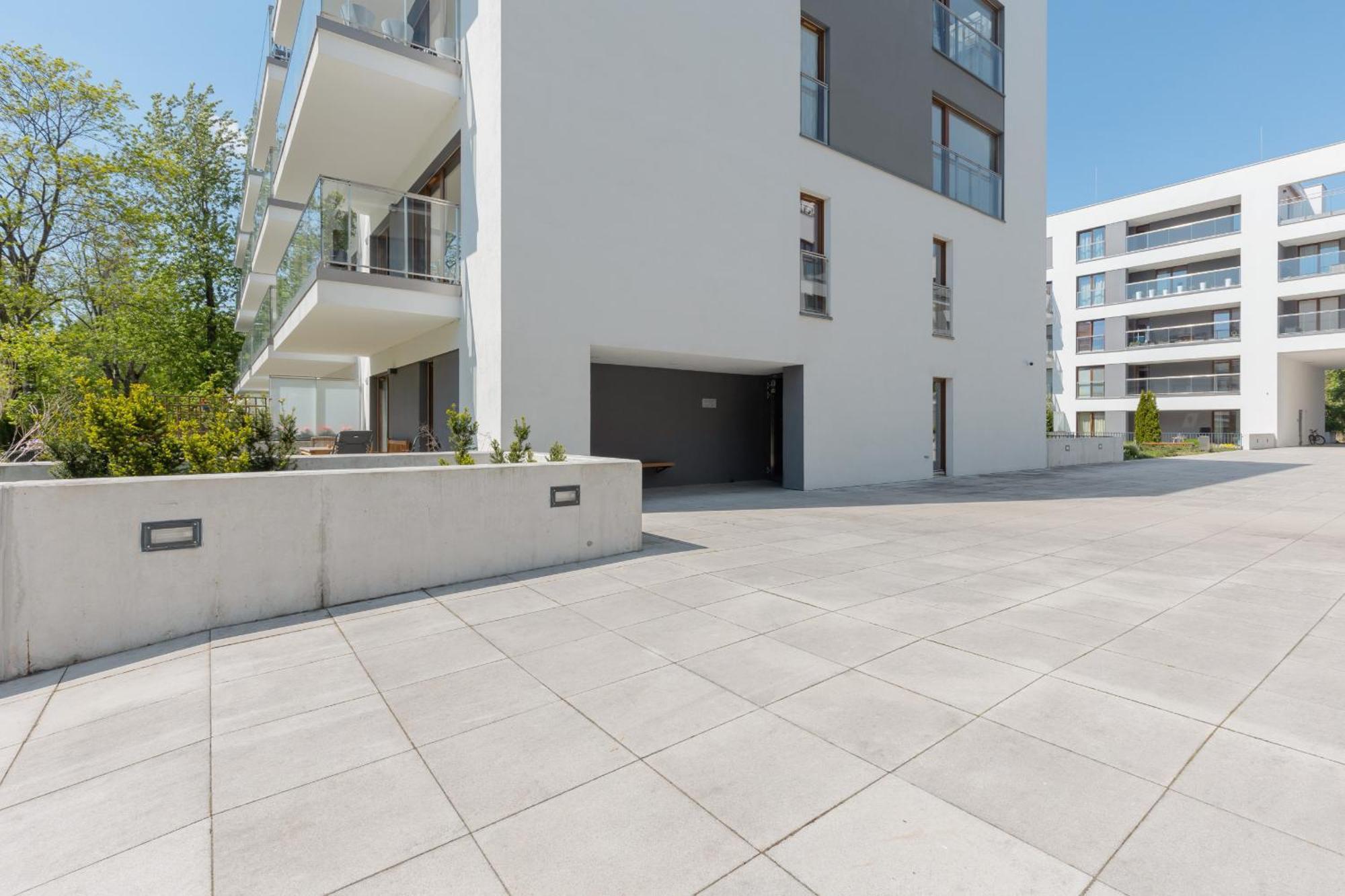 Boutiq Park Elegant With Parking By Renters Apartment Warsaw