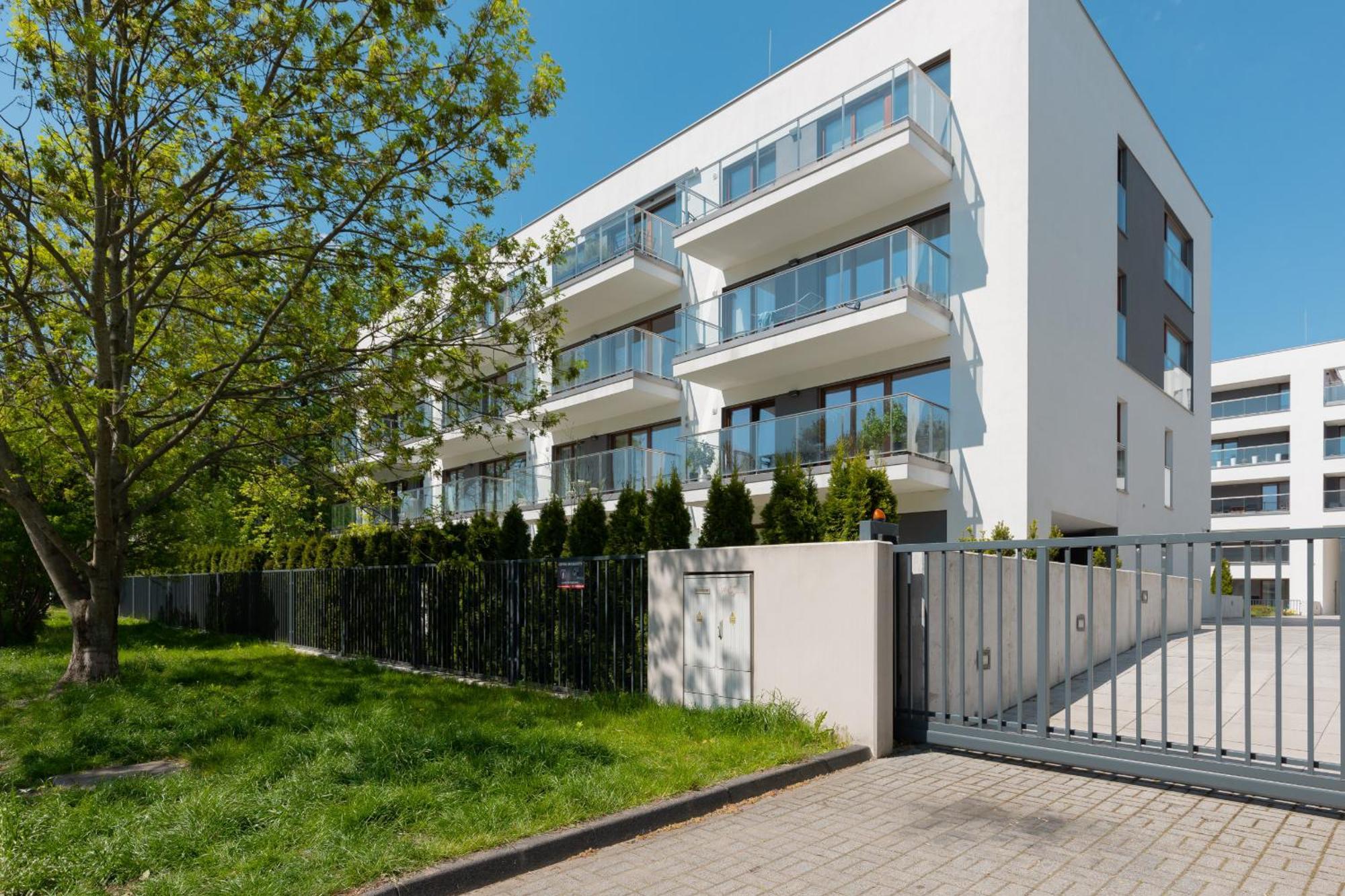 Boutiq Park Elegant With Parking By Renters Warsaw