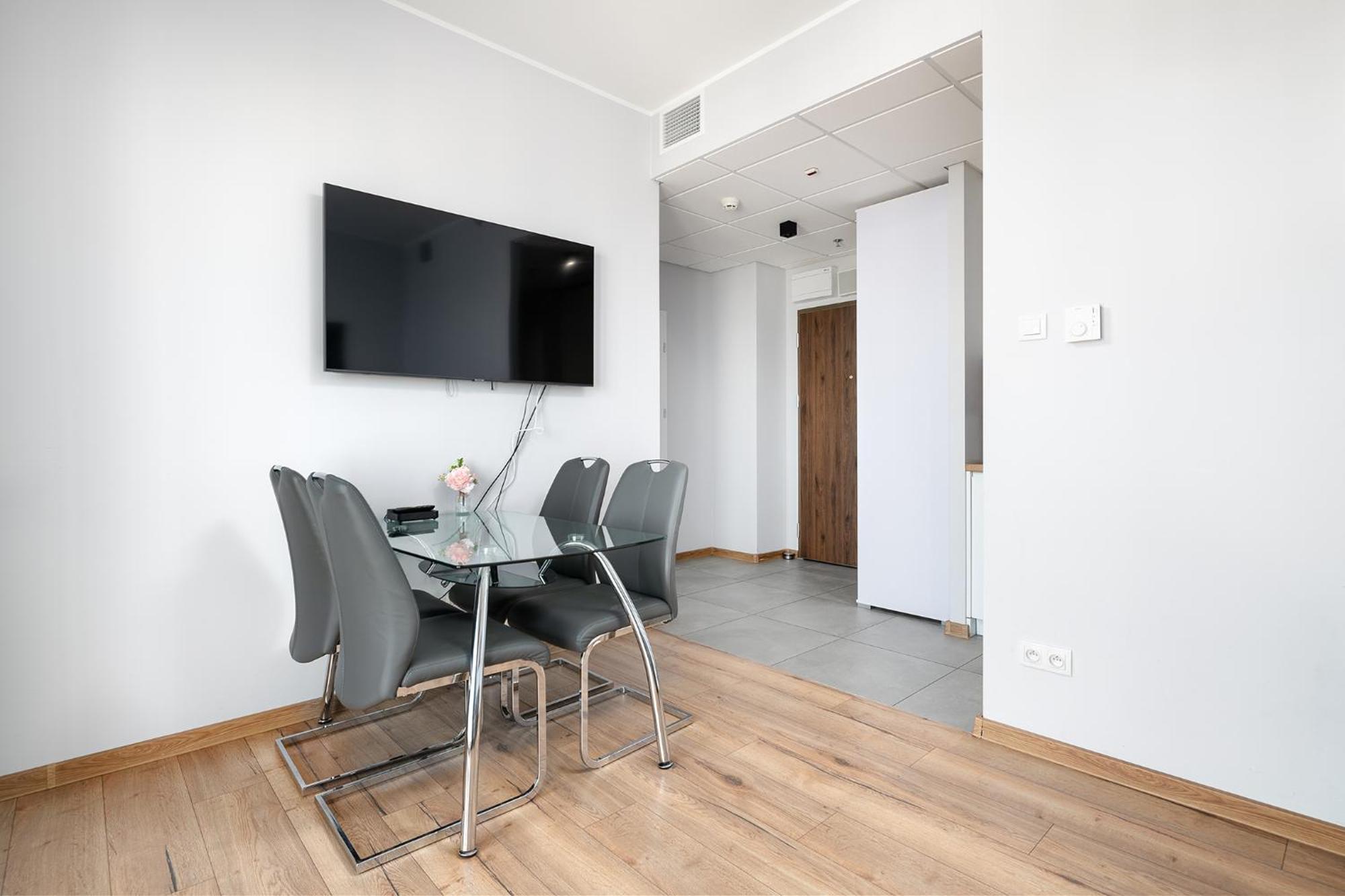 Rentplanet - Kasprzaka Apartment Warsaw