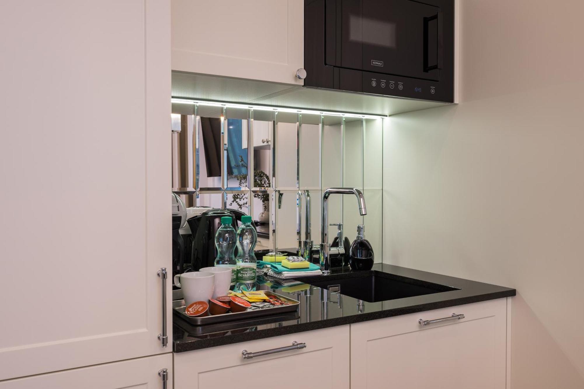 Bright Crystal Premium Apartment