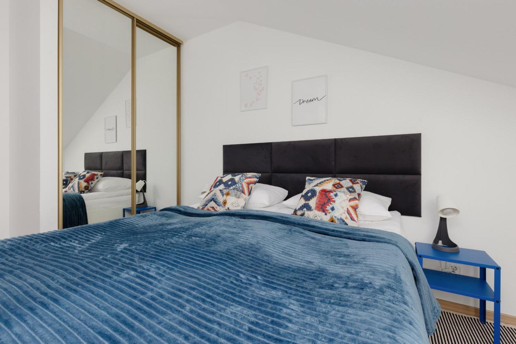 Family In With 3 Bedrooms & Ac Near Metro Stoklosy By Renters Apartamento *
