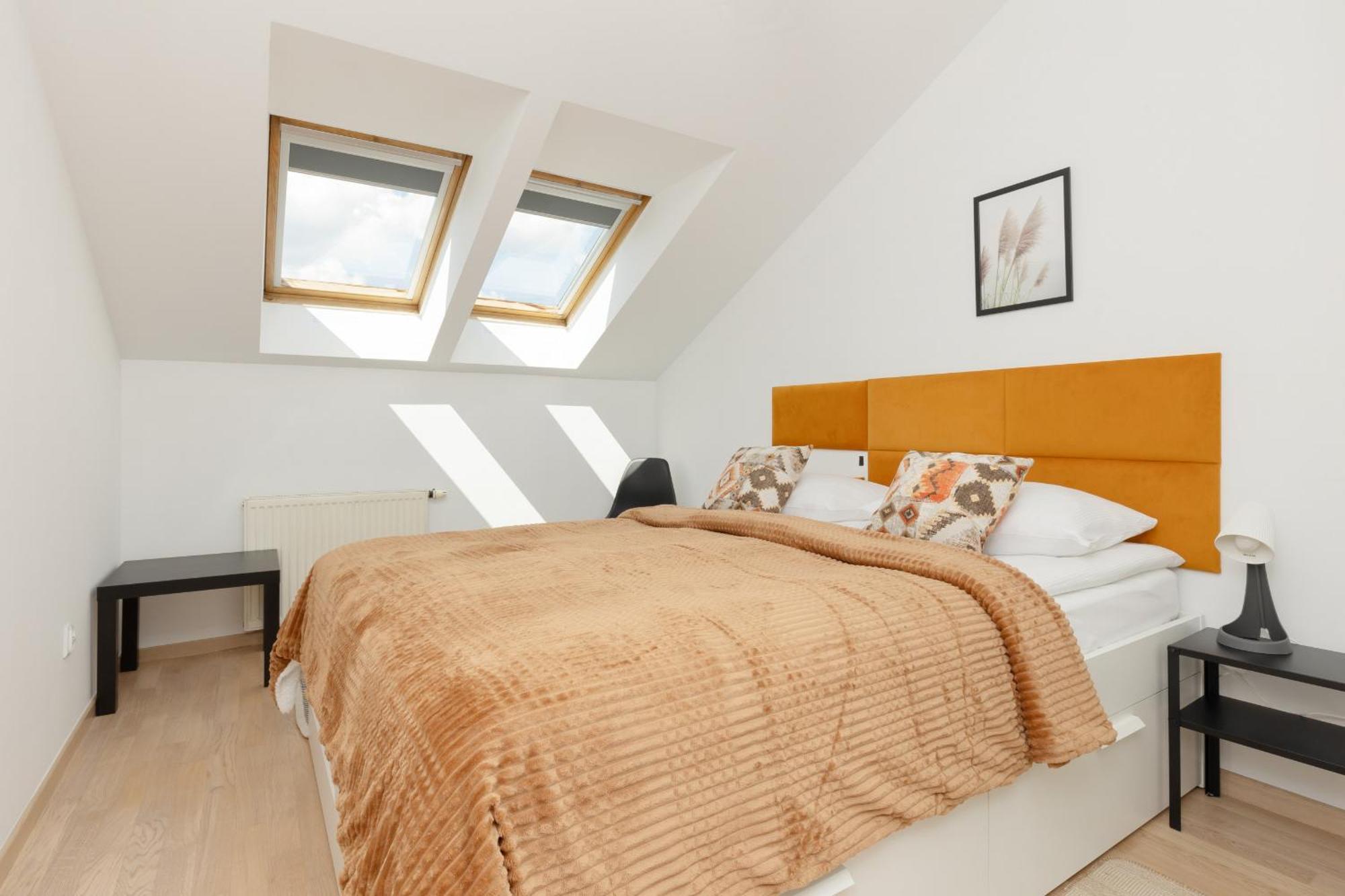 Apartamento Family In With 3 Bedrooms & Ac Near Metro Stoklosy By Renters Varsóvia