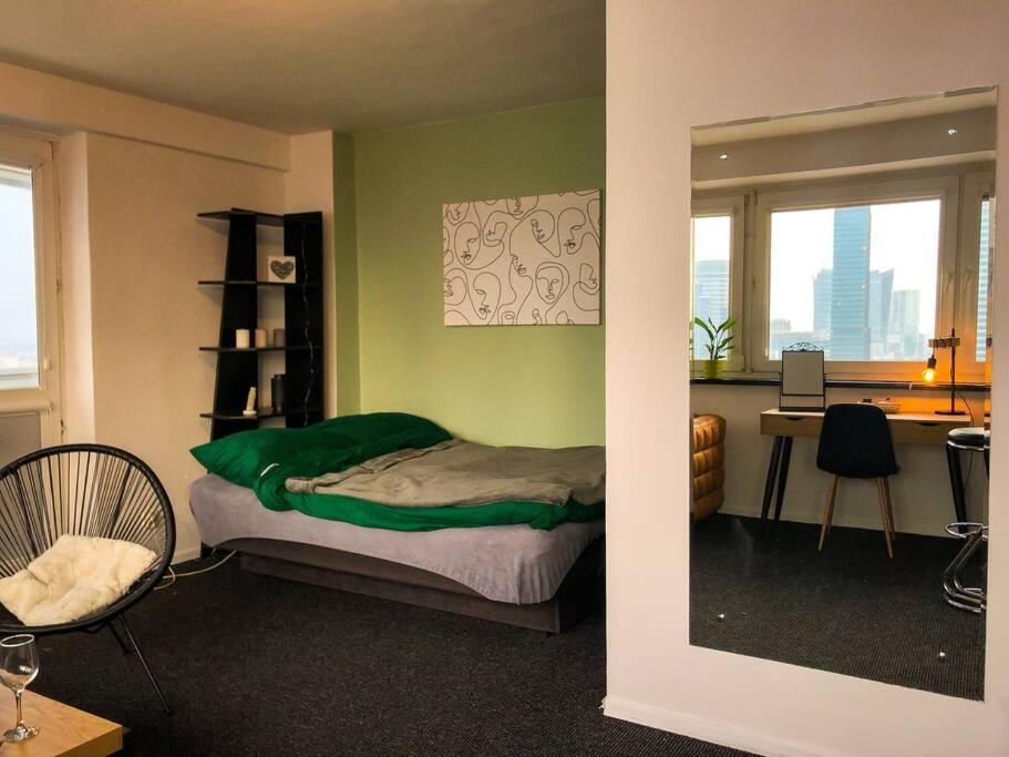 21st Floor Loft! The Best View! *